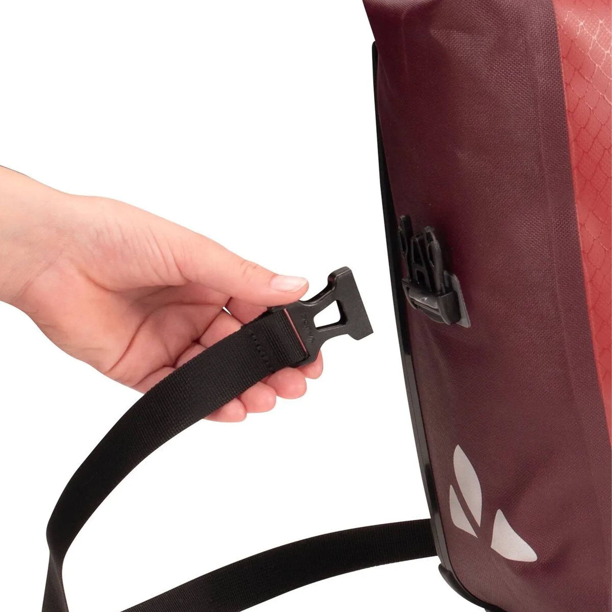 Alt View 3. VAUDE - Vaude Aqua Front Bike Bags - Redeva - Redeva.