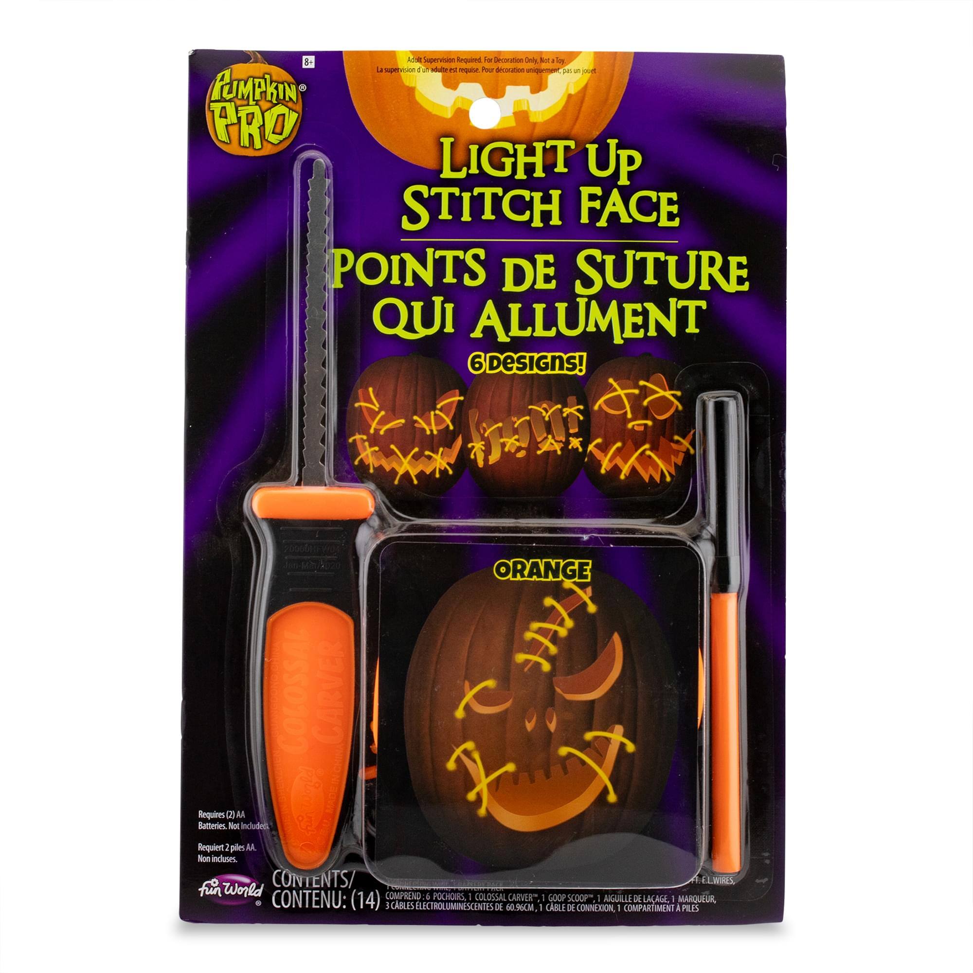 Pumpkin Pro  
Light Up Stitch Face  
Points de Suture Qui Allument  
6 Designs!  
Colossal Carver  
Requires 2 AA Batteries. Not Included.  
Contenu: 14  
- 1 Colossal Carver  
- 1 Loop  
- 3 Cables Electroluminescents (60.36cm)  
- 1 Compartiment à Piles
