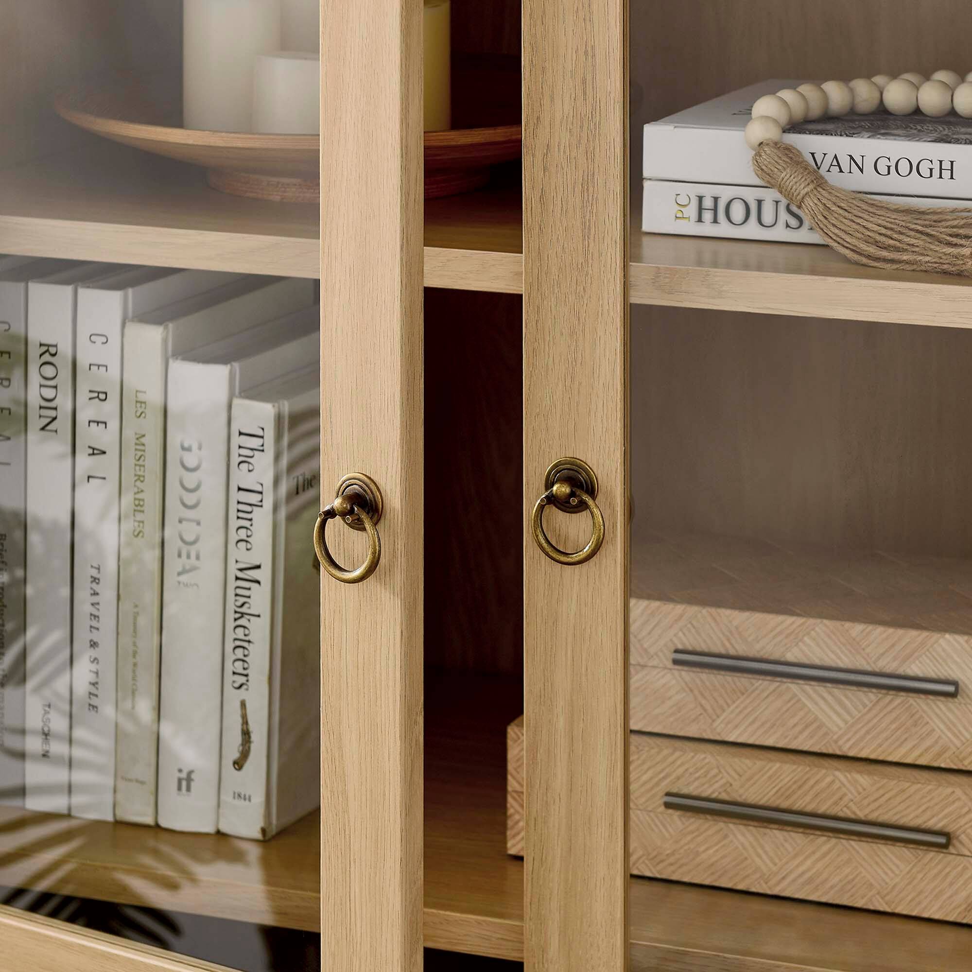 Sure, here is the corrected and grouped text from the image:

- CÉZANNE
- RODIN
- LES MISÉRABLES
- The Three Musketeers
- TRAVEL & STYLE
- VAN GOGH
- PC HOUSE