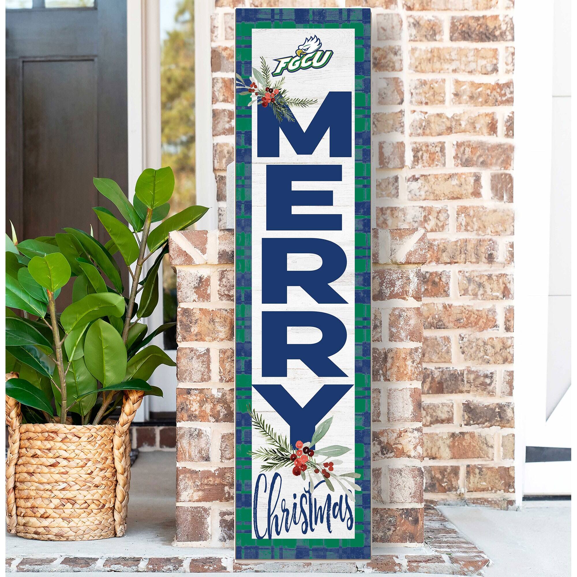 FGCU  
MERRY  
Christmas