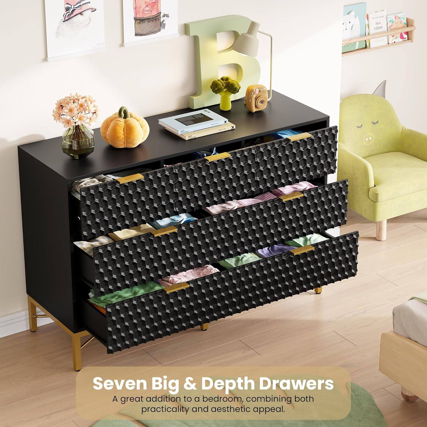 Seven Big & Depth Drawers  
A great addition to a bedroom, combining both practicality and aesthetic appeal.