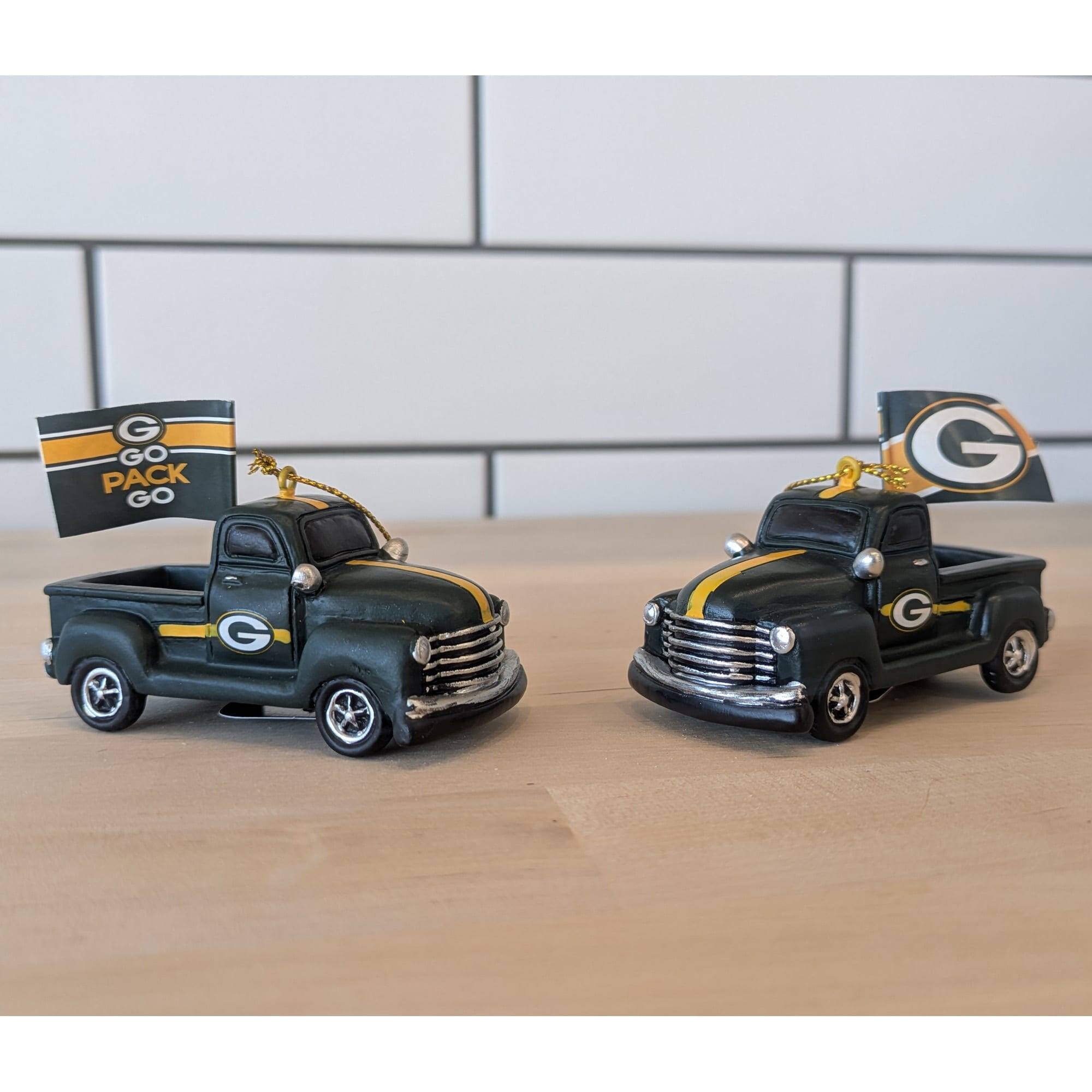 Alt View 1. Evergreen Enterprises - Green Bay Packers Hangable 3" Rally Truck Two-Piece Statue Set - Multicolor.