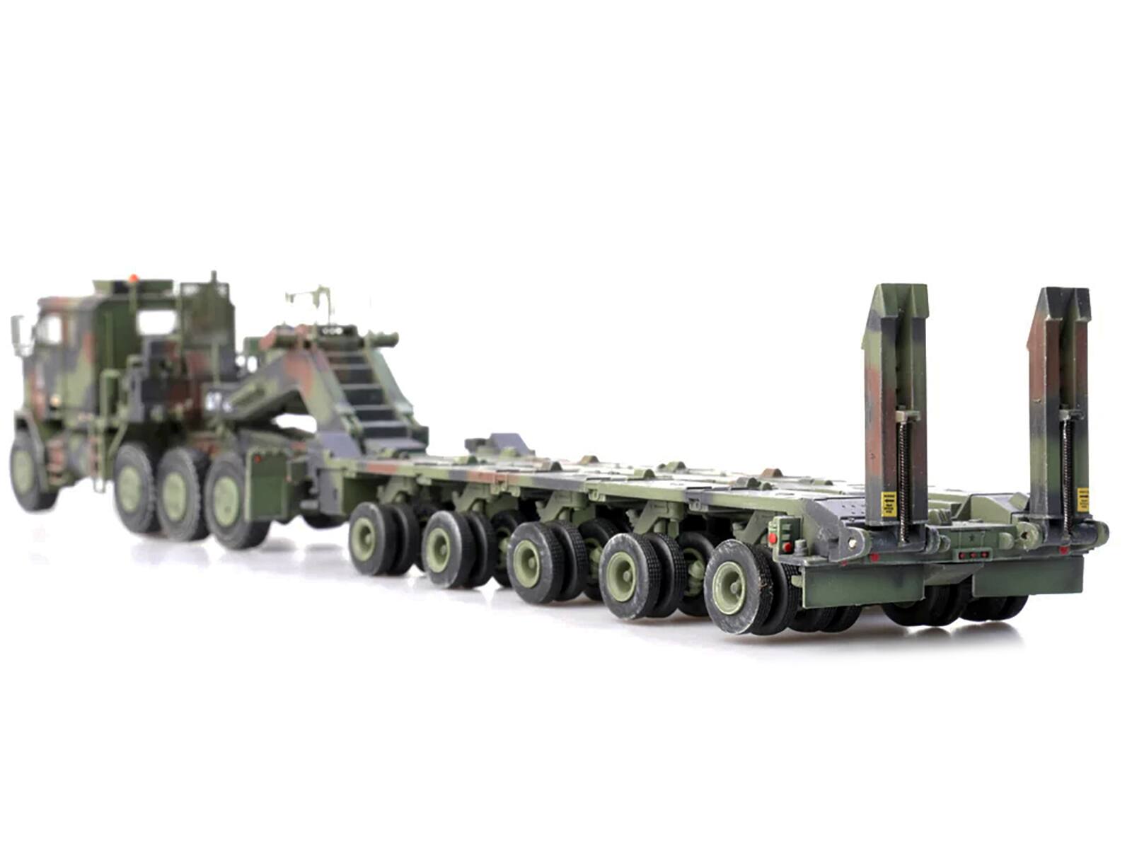 Alt View 1. Panzerkampf - M1070 Heavy Equipment Transporter Army Camouflage "Armor Premium" Series 1/72 Diecast Model by Panzerkampf.