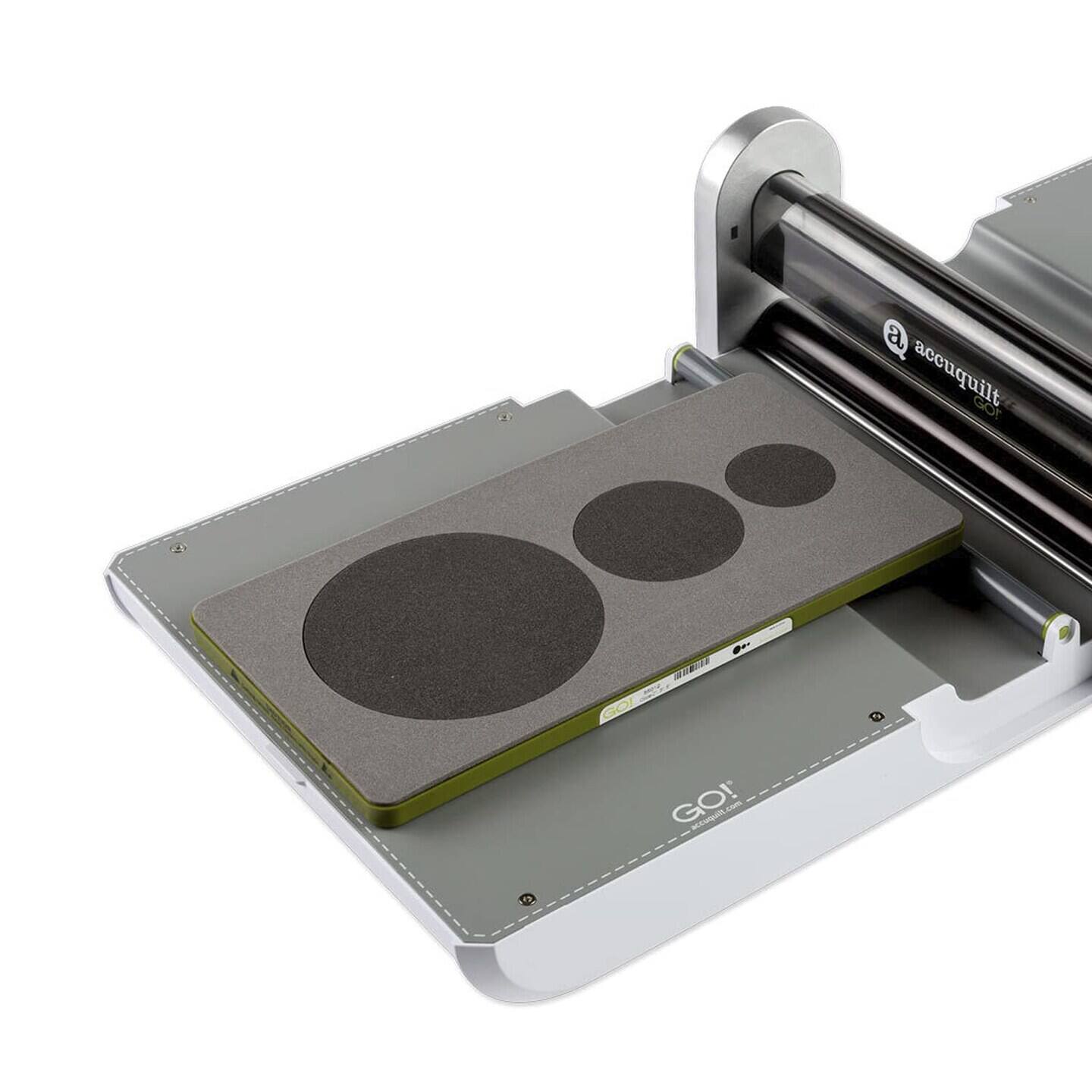 a accuquilt TO 2 GO W GO!