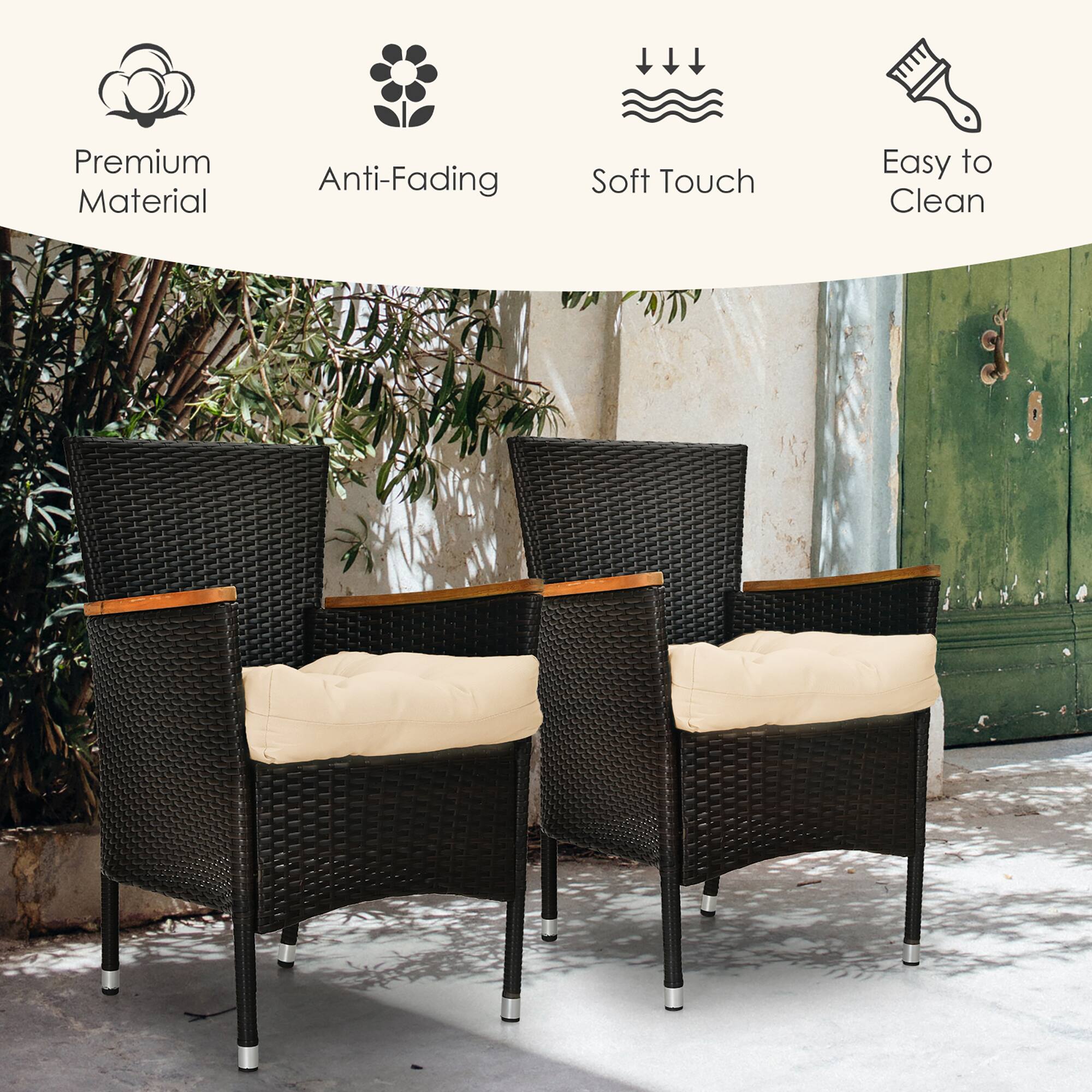 Premium Material  
Anti-Fading  
Soft Touch  
Easy to Clean