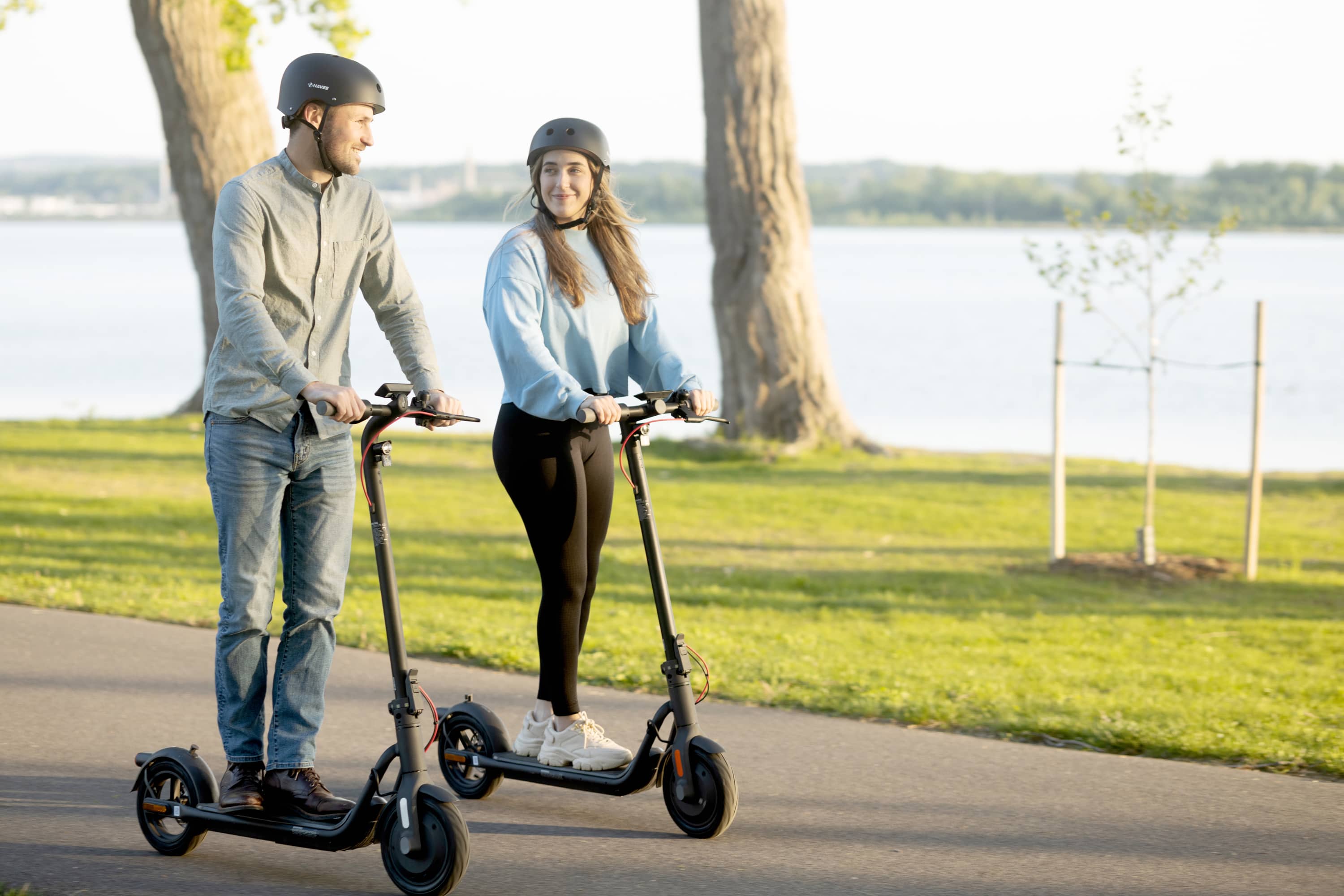 Alt View 13. NAVEE - V40i Electric Scooter w/25 mi Max Operating Range & 20 mph Max Speed - Black.
