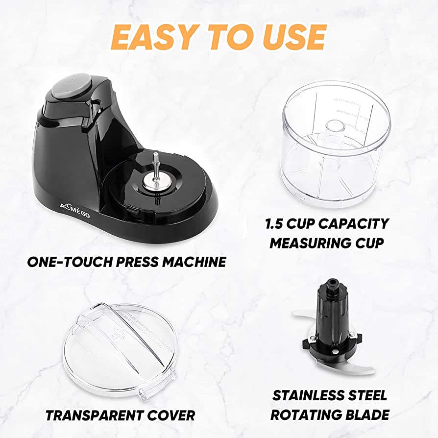 EASY TO USE

ONE-TOUCH PRESS MACHINE

1.5 CUP CAPACITY MEASURING CUP

TRANSPARENT COVER

STAINLESS STEEL ROTATING BLADE