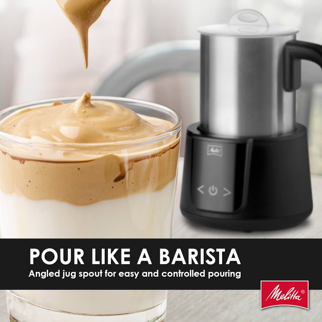 POUR LIKE A BARISTA  
Angled jug spout for easy and controlled pouring  
Melitta