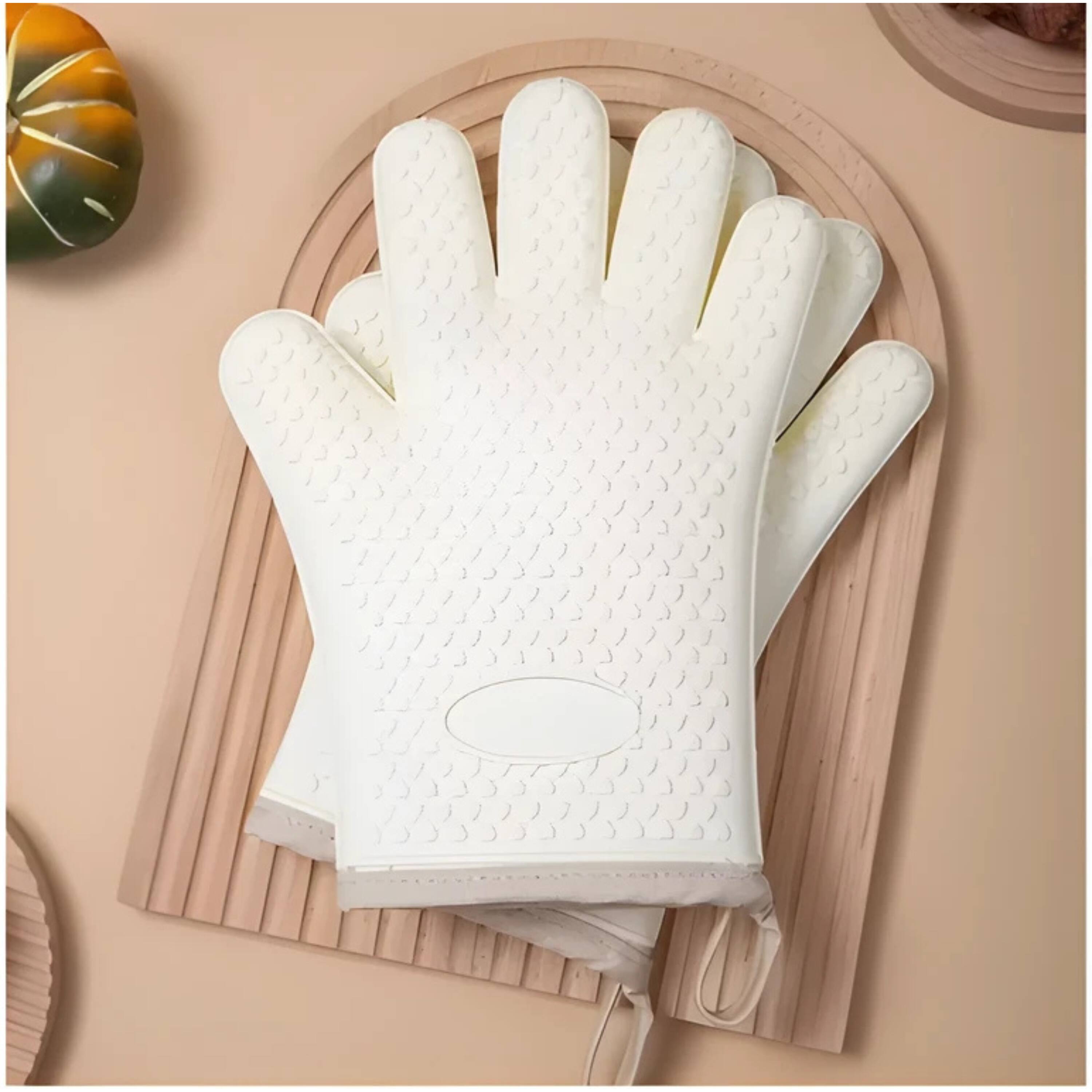 Angle. Kitcheniva - Silicone Oven Mitts Set Heat Resistant, Beige.