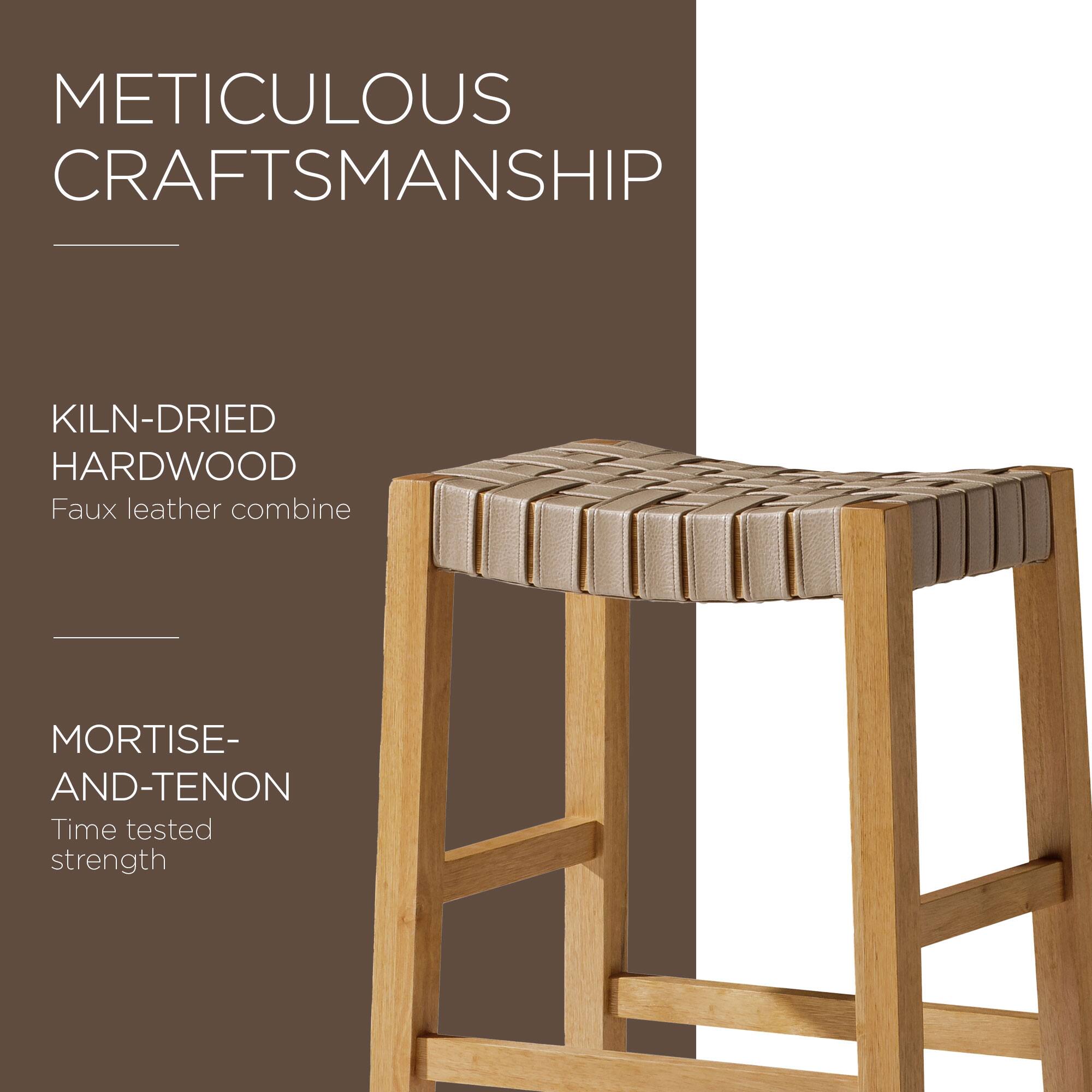 METICULOUS CRAFTSMANSHIP

KILN-DRIED HARDWOOD  
Faux leather combine

MORTISE-AND-TENON  
Time tested strength