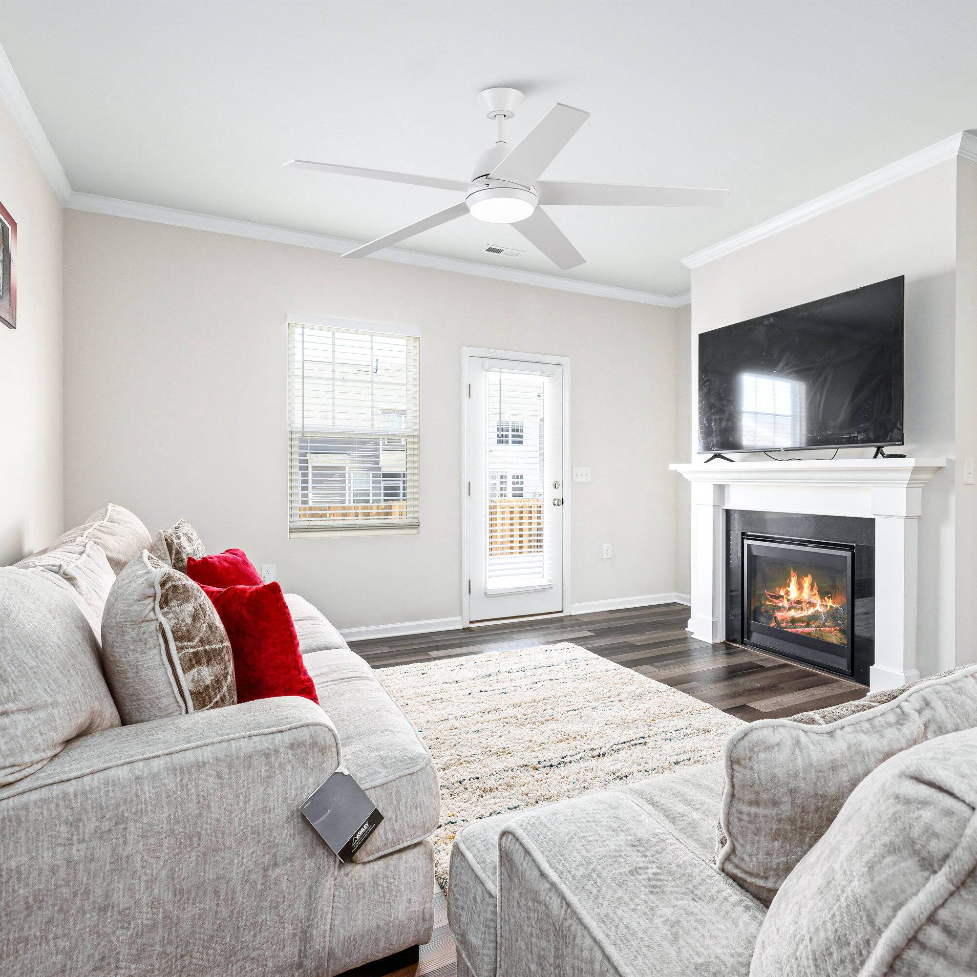 Left. Vaczon - 52-inch Modern 3CCT Dimmable LED Smart Ceiling Fan with Light and Remote & APP Control - White.