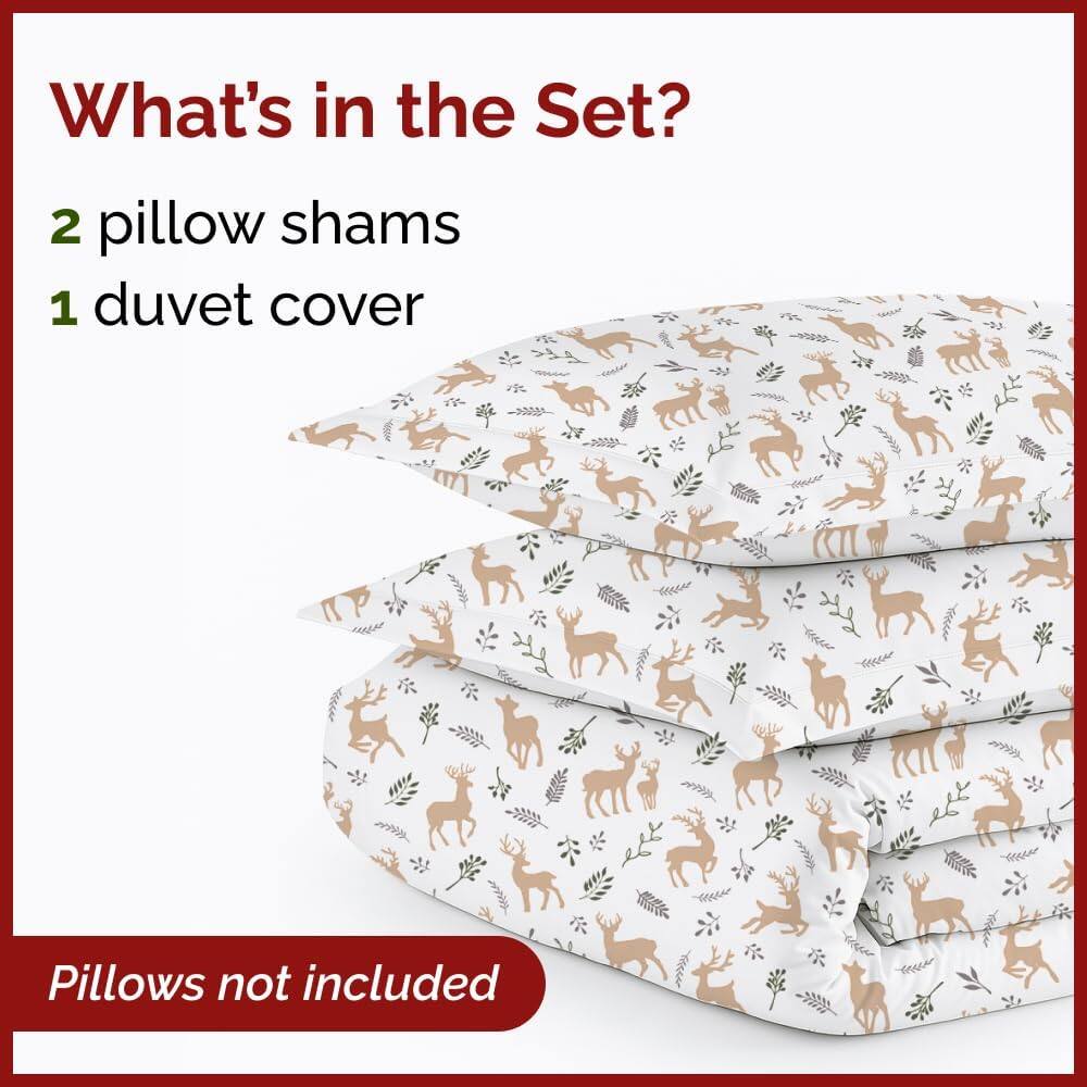What's in the Set?

2 pillow shams  
1 duvet cover  

Pillows not included