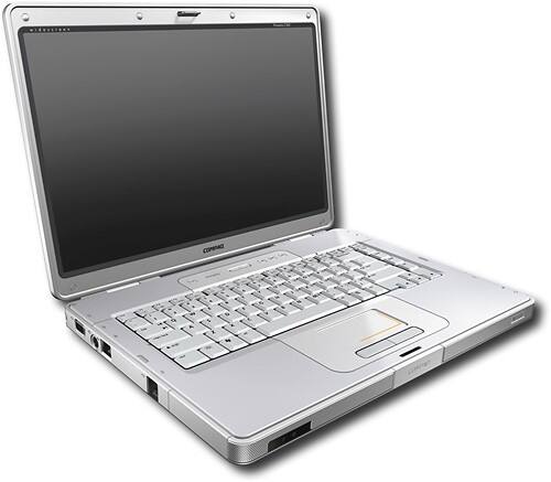 Angle Standard. Compaq - Presario 440 Notebook.