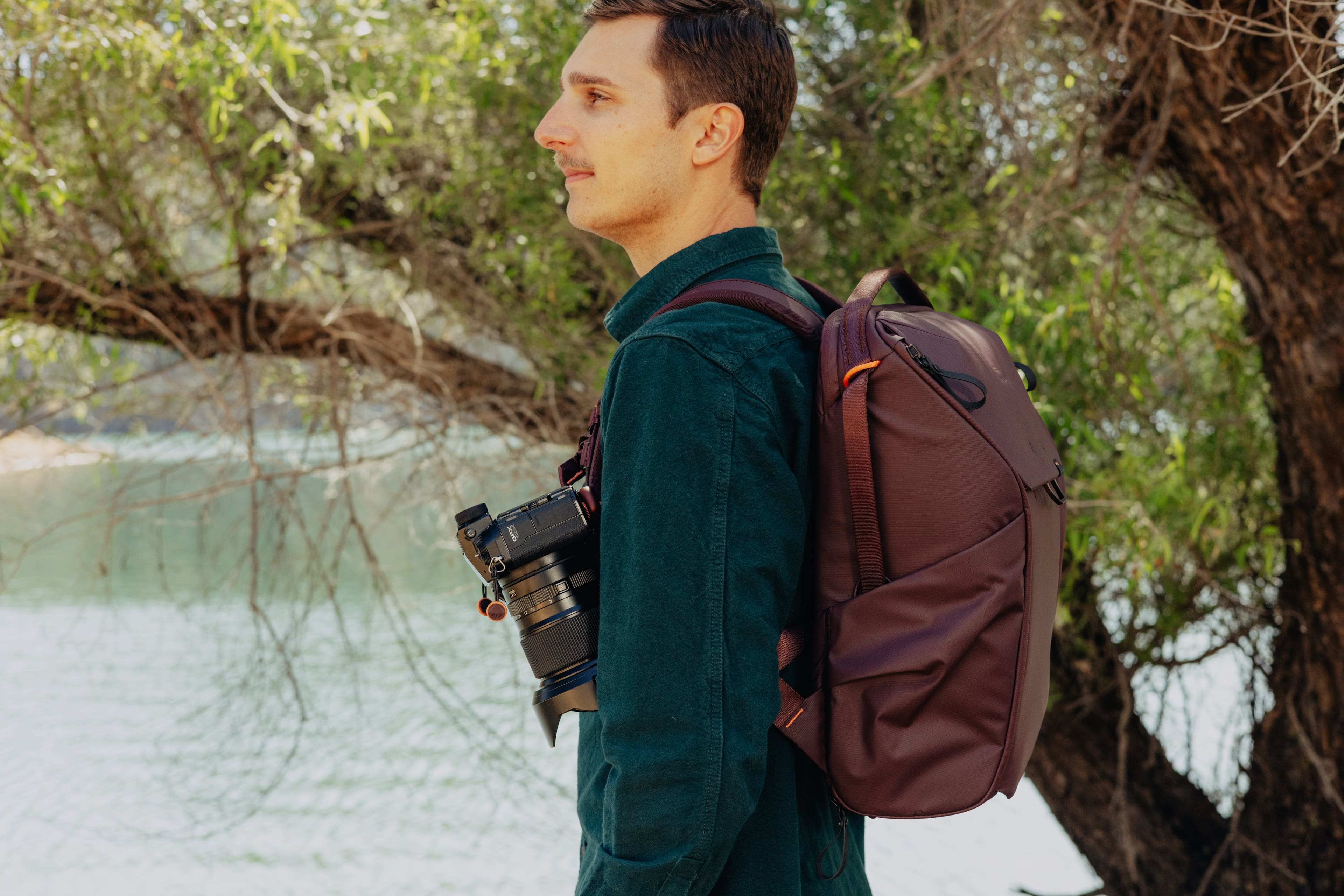 Left. Peak Design - Everyday Backpack V2 20L - Eclipse.