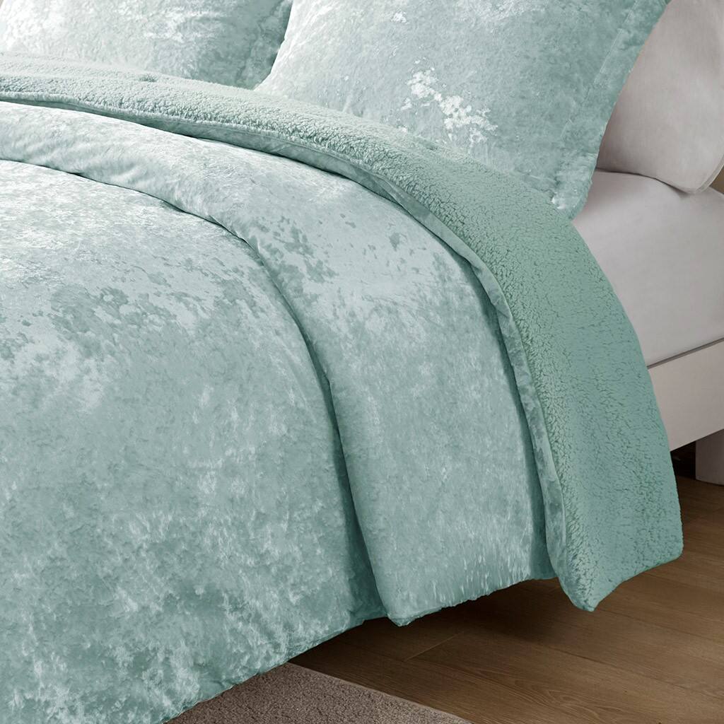 Alt View 2. Gracie Mills - Gracie Mills Graciela Luxe Crushed Velvet Reversible Comforter Set - Aqua.