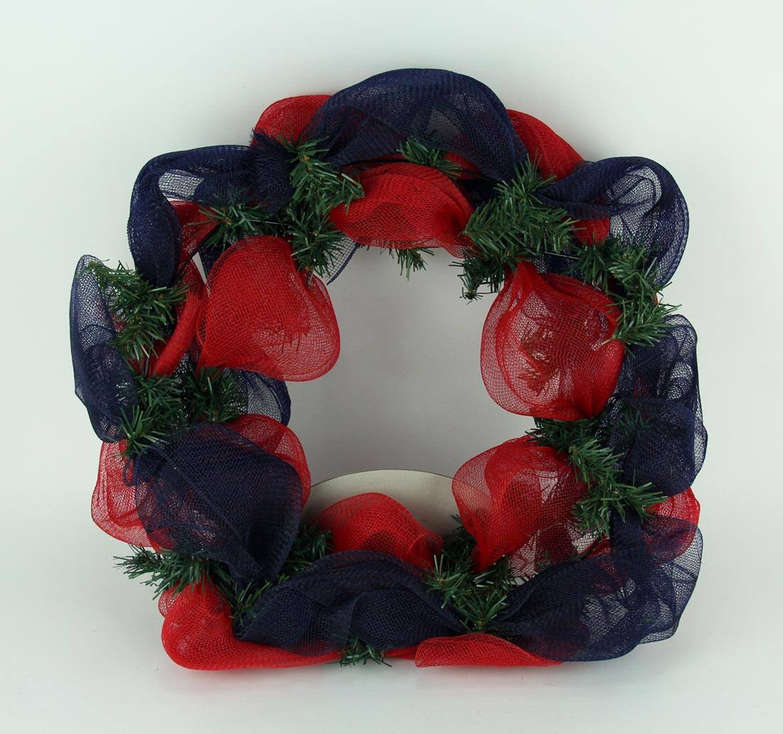 Alt View 2. The Memory Company - MLB Chicago Cubs Logo Mesh Holiday Door Wreath - Multicolored.