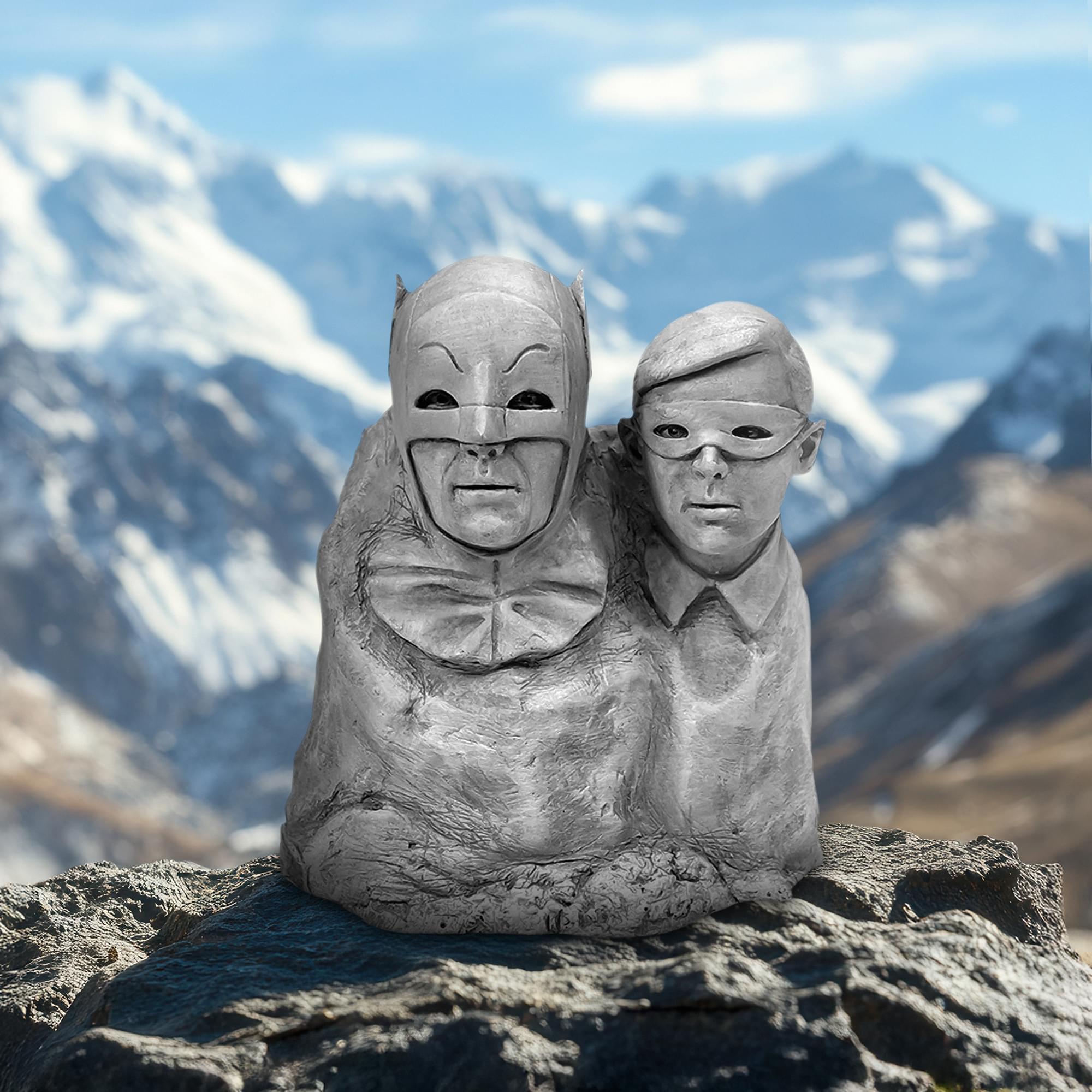 Alt View 4. DC Universe - DC Comics Batman 1966 Dynamic Duo Monolith Statue - Gray.