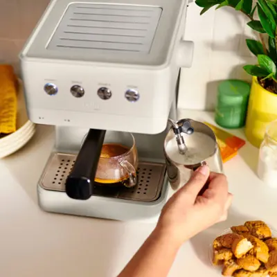 bella PRO Barista Elite Espresso Station with 20 Bars of High Pressure Oatmilk 90210 - Best Buy