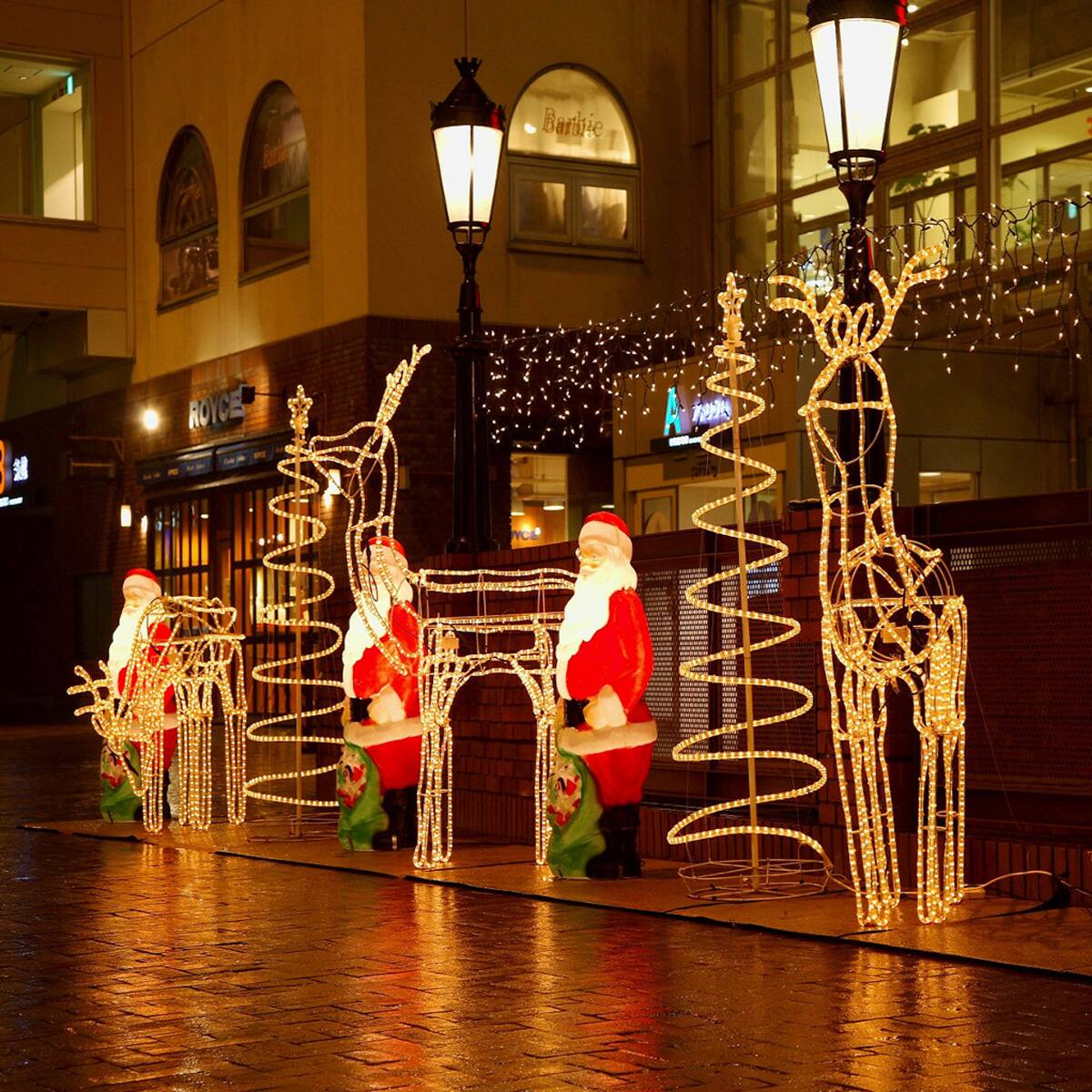 Alt View 1. Lepro - 32.8ft LED Rope String Lights, 2700K Warm White, Waterproof Non-dimmable Non-cuttable, for Patio Christmas Roof Decor - Clear.