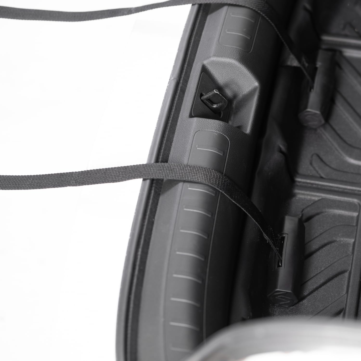 Alt View 8. Saris - Hatch Huggers SL Bike Rack Straps, Rack Mounting Straps, 1 Pair - Black.