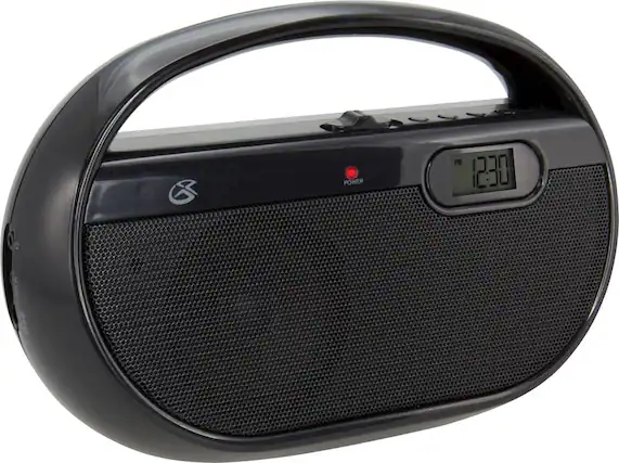 Angle. GPX - AM/FM Portable Radio - Black.