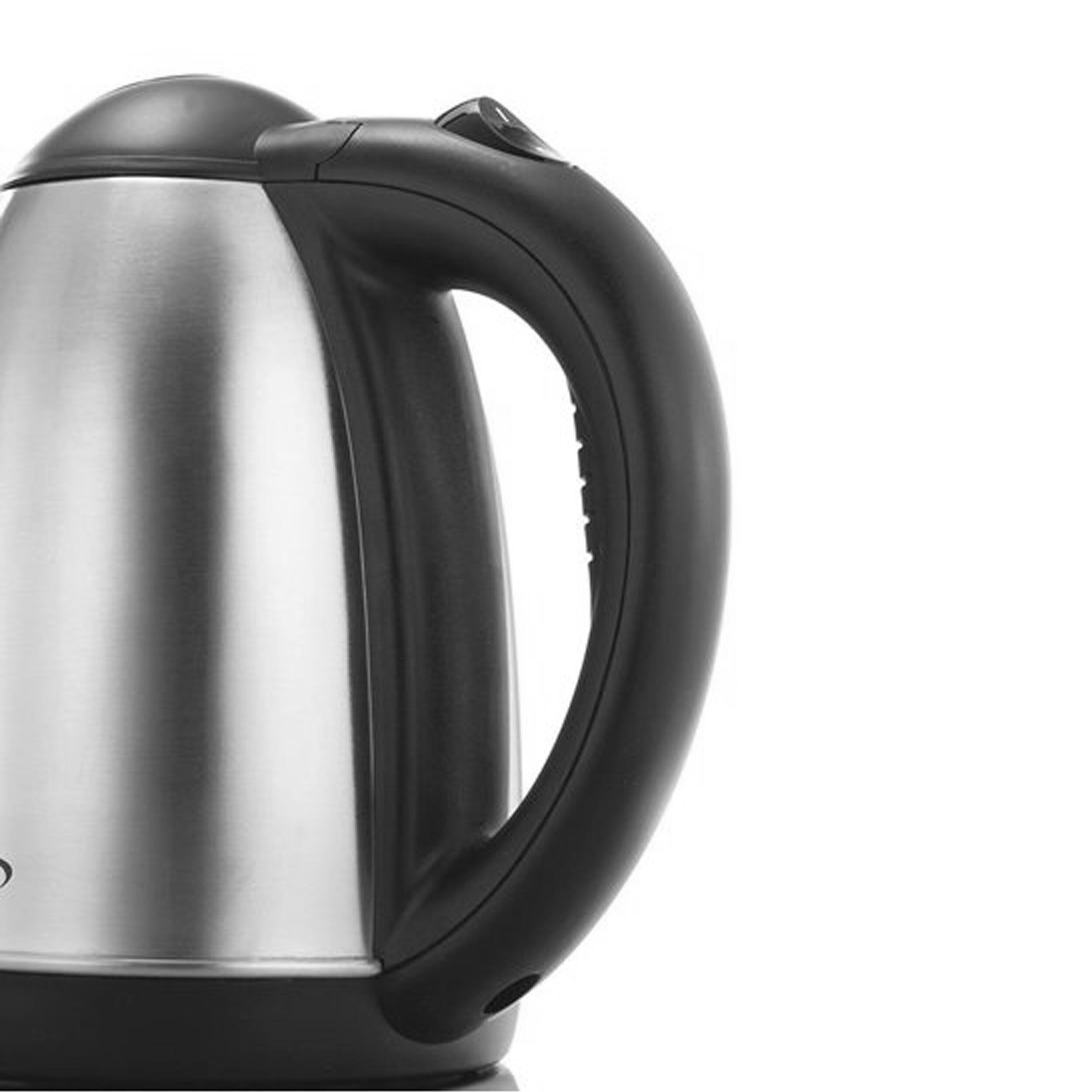 Alt View 3. Brentwood - Brentwood 1.2 L Stainless Steel Electric Cordless Tea Kettle 1000W in Brushed Chrome - Chrome.