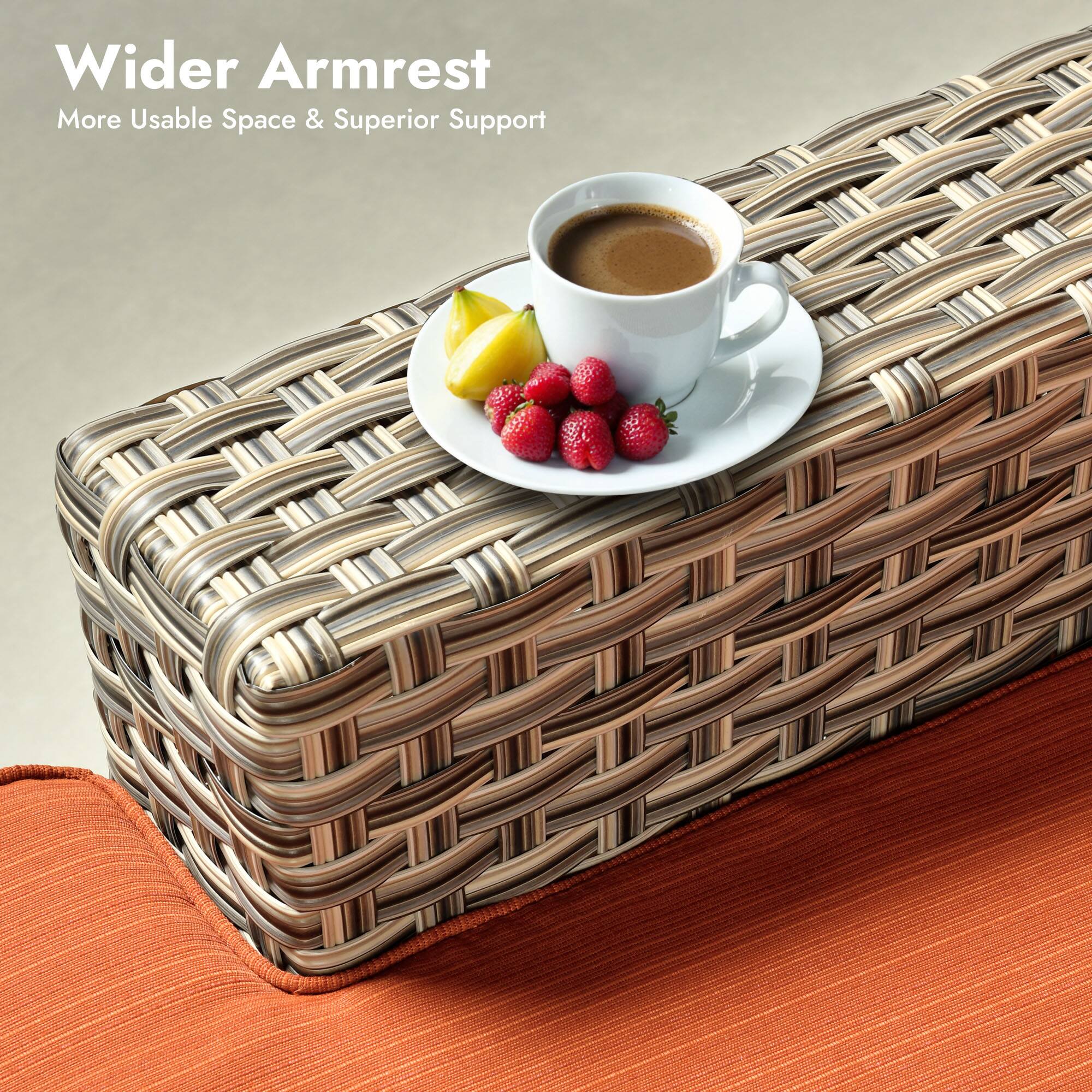 Wider Armrest  
More Usable Space & Superior Support