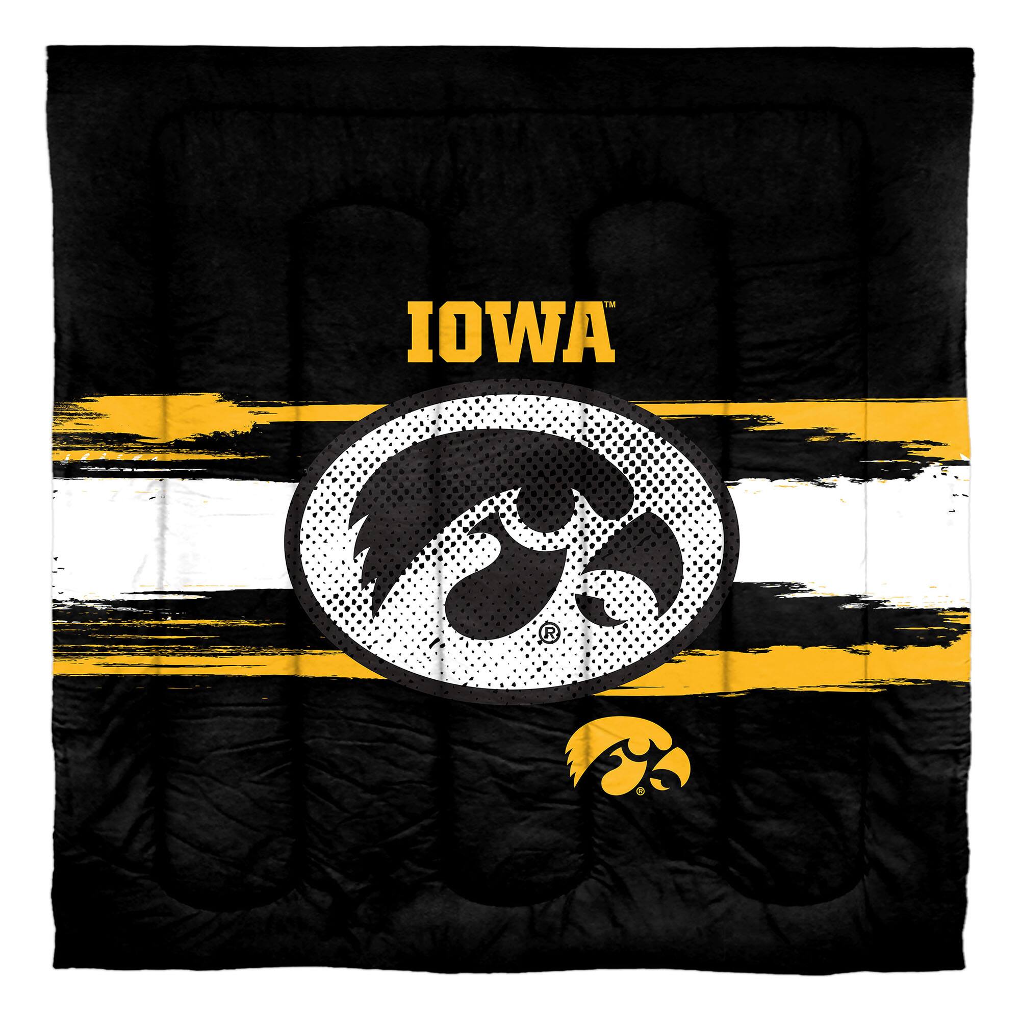 Angle. Sweet Home Collection - NCAA Iowa Hawkeyes Comforter & Sham Set- Full/Queen - Multicolored.
