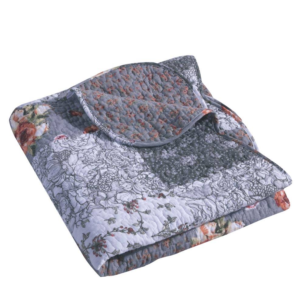 Left. BreeBe - Giulia Accessory Throw - Multi.