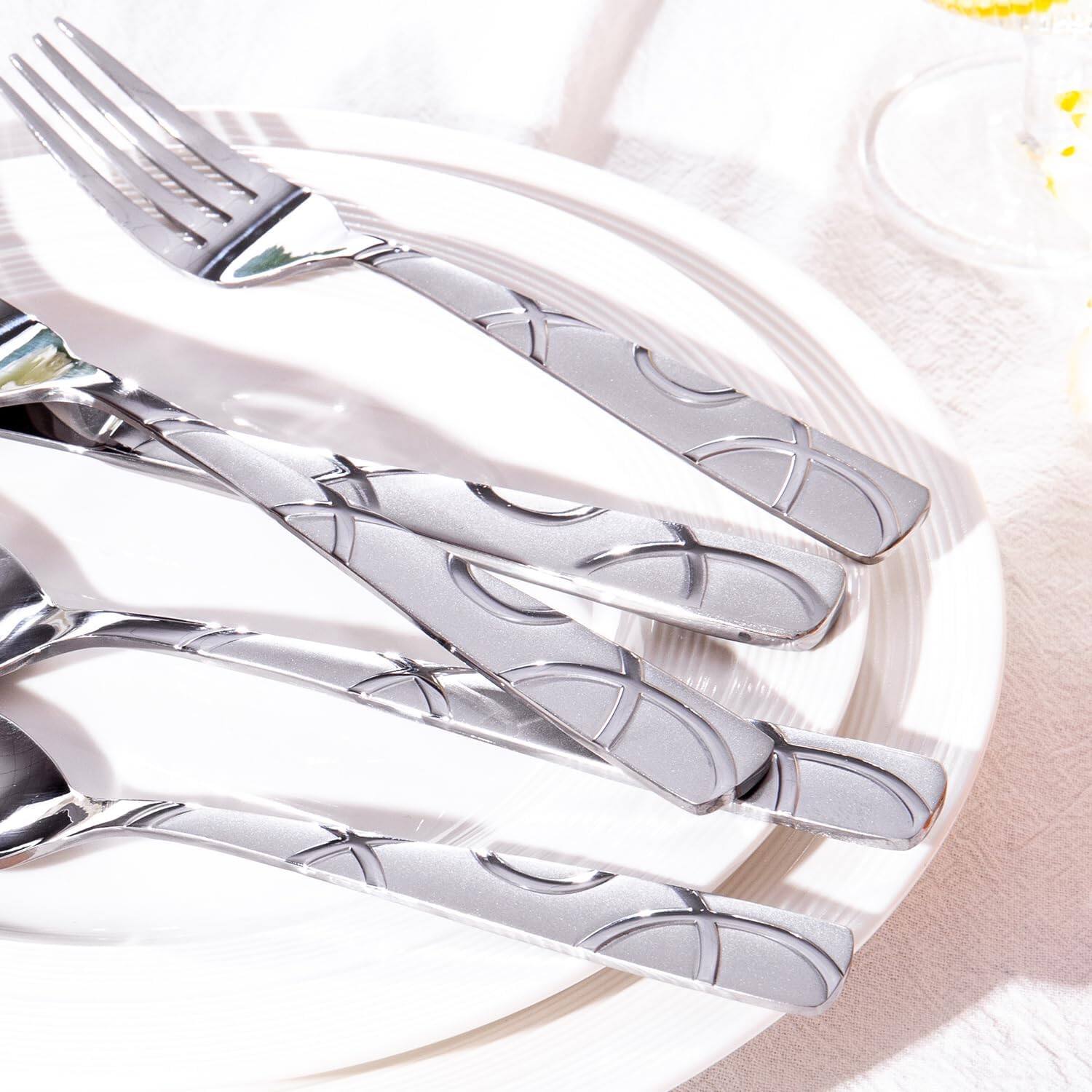 Angle. Dazzed Corner - 20-Piece Mirror Polished Stainless Steel Silverware Sets, Flatware Set for 8 - Silver.