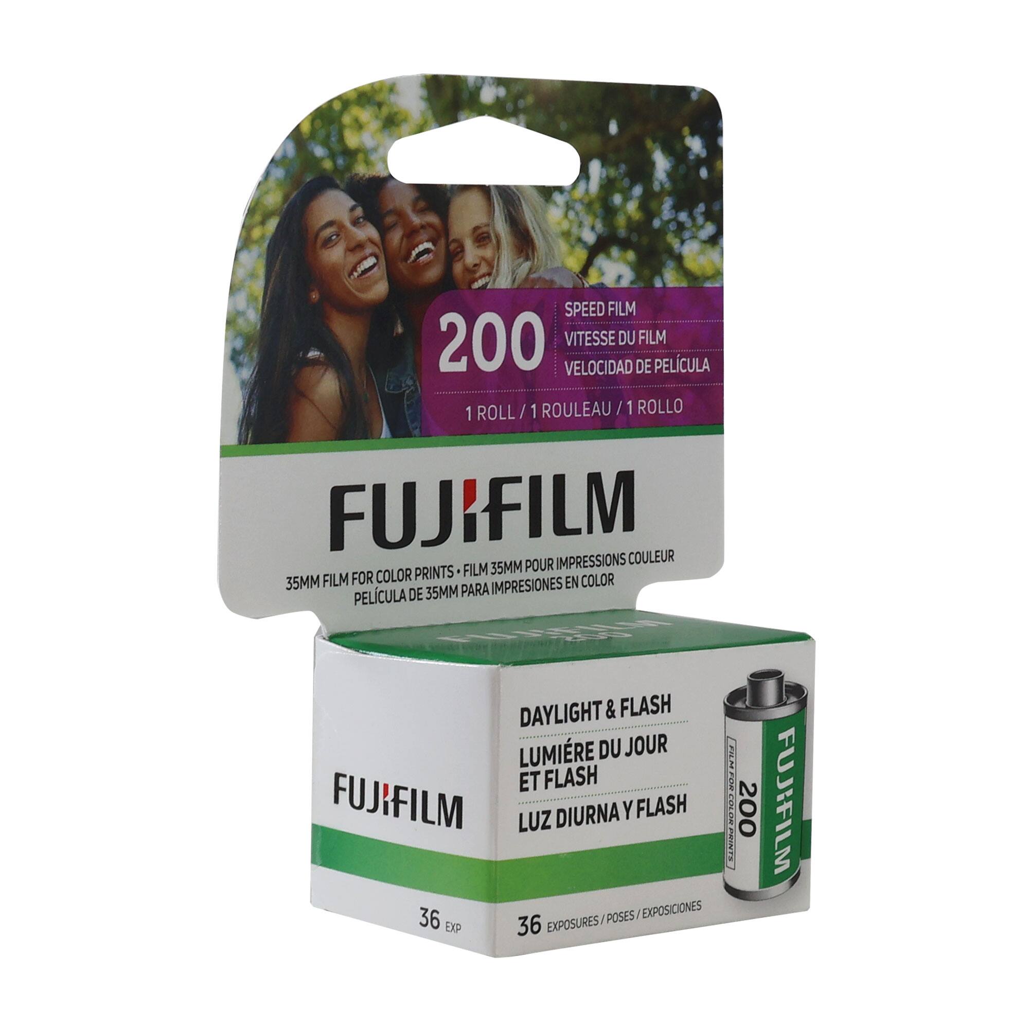 SPEED FILM  
200  
VITESSE DU FILM  
VELOCIDAD DE PELICULA  
1 ROLL / 1 ROULEAU / 1 ROLLO  
FUJIFILM  
35MM FILM FOR COLOR PRINTS  
PELICULA DE 35MM PARA IMPRESIONES EN COLOR  
DAYLIGHT & FLASH  
LUMIERE DU JOUR ET FLASH  
Luz DIURNA Y FLASH  
36 EXPOSURES / POSES / EXPOSICIONES  
FUJIFILM
