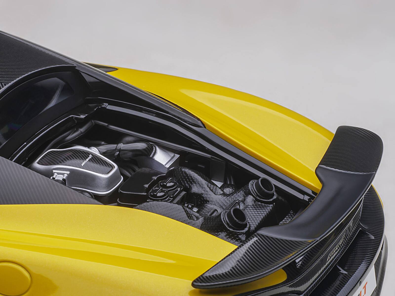 Alt View 3. Autoart - McLaren 600LT Sicilian Yellow and Carbon 1/18 Model Car by Autoart.