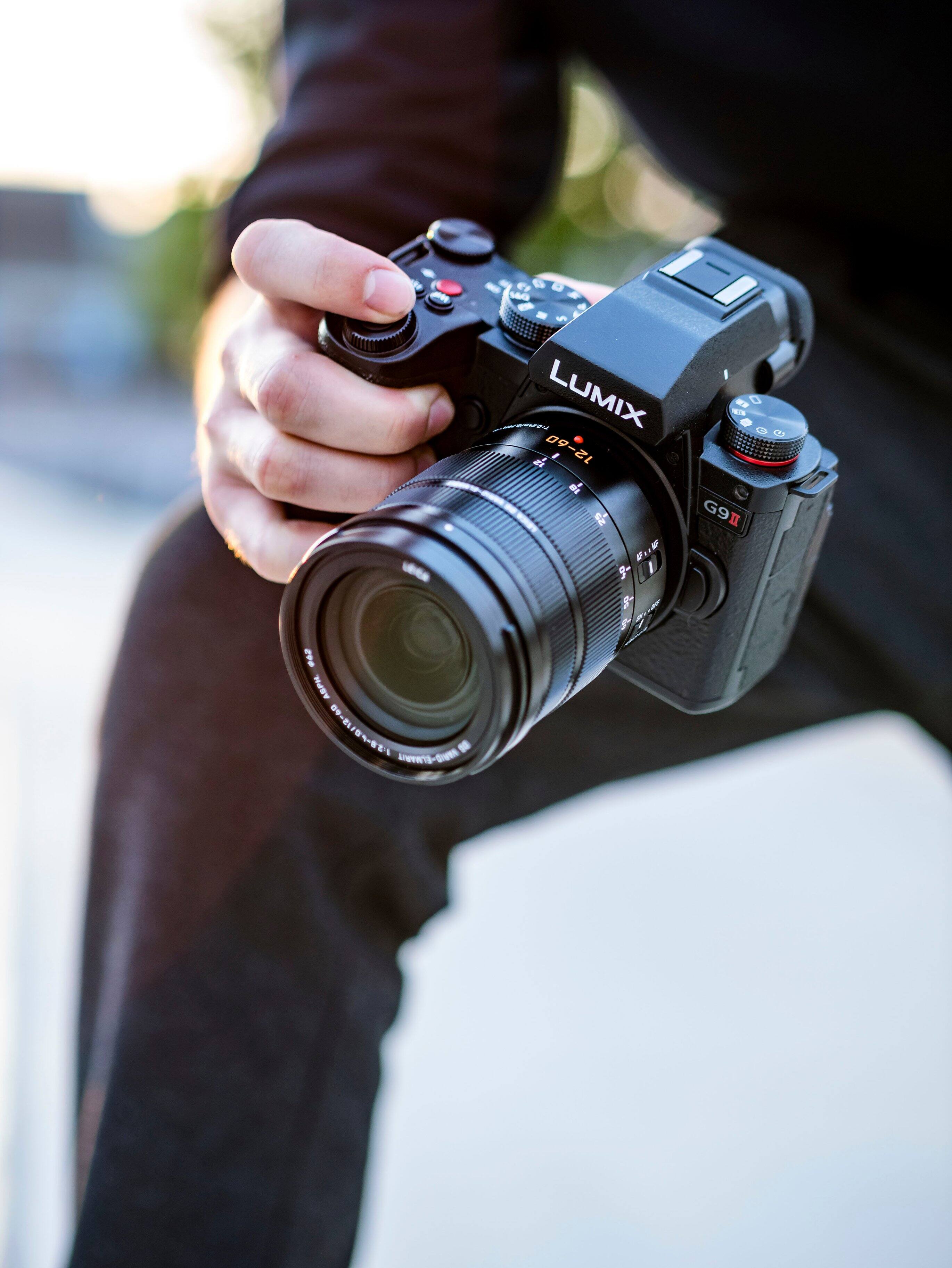 The text on the image reads "LUMIX G9II."