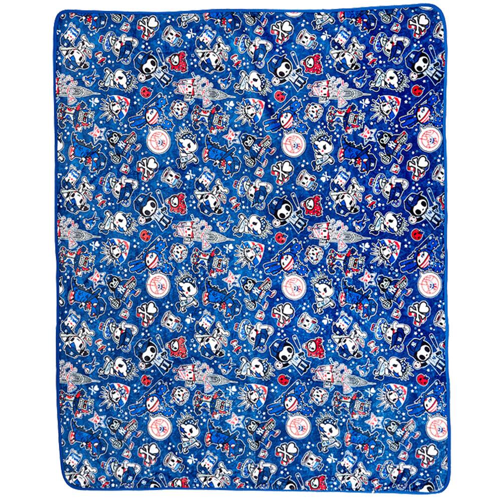 Front. tokidoki - New York Yankees 60" x 50" Plush Blanket - Multicolor.