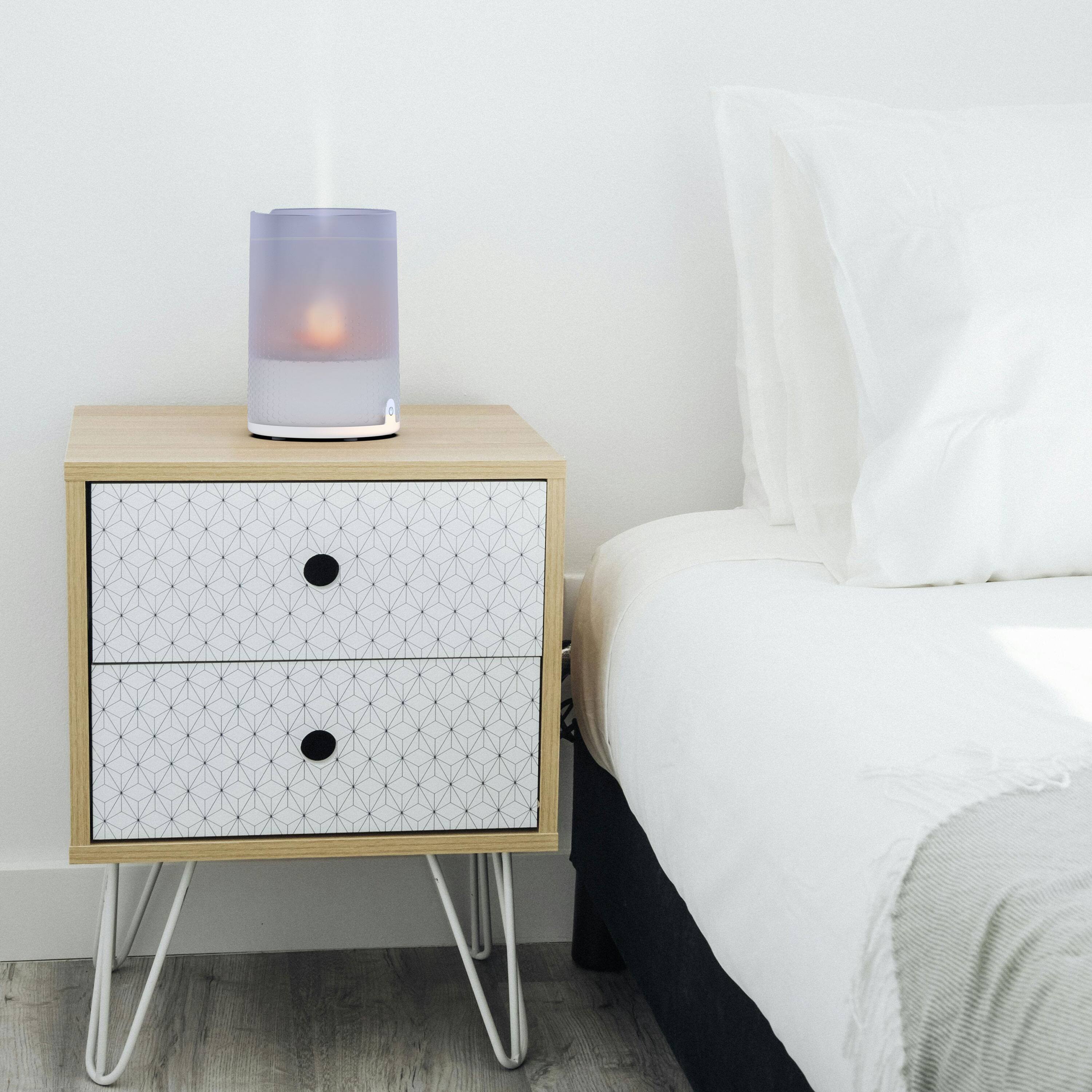 Angle. Vornado - Vornado Votiv 4 Ultrasonic Humidifier with Flameless Light Touch Controls Up To 300 sq ft, 0.31-Gallon Tank - White.