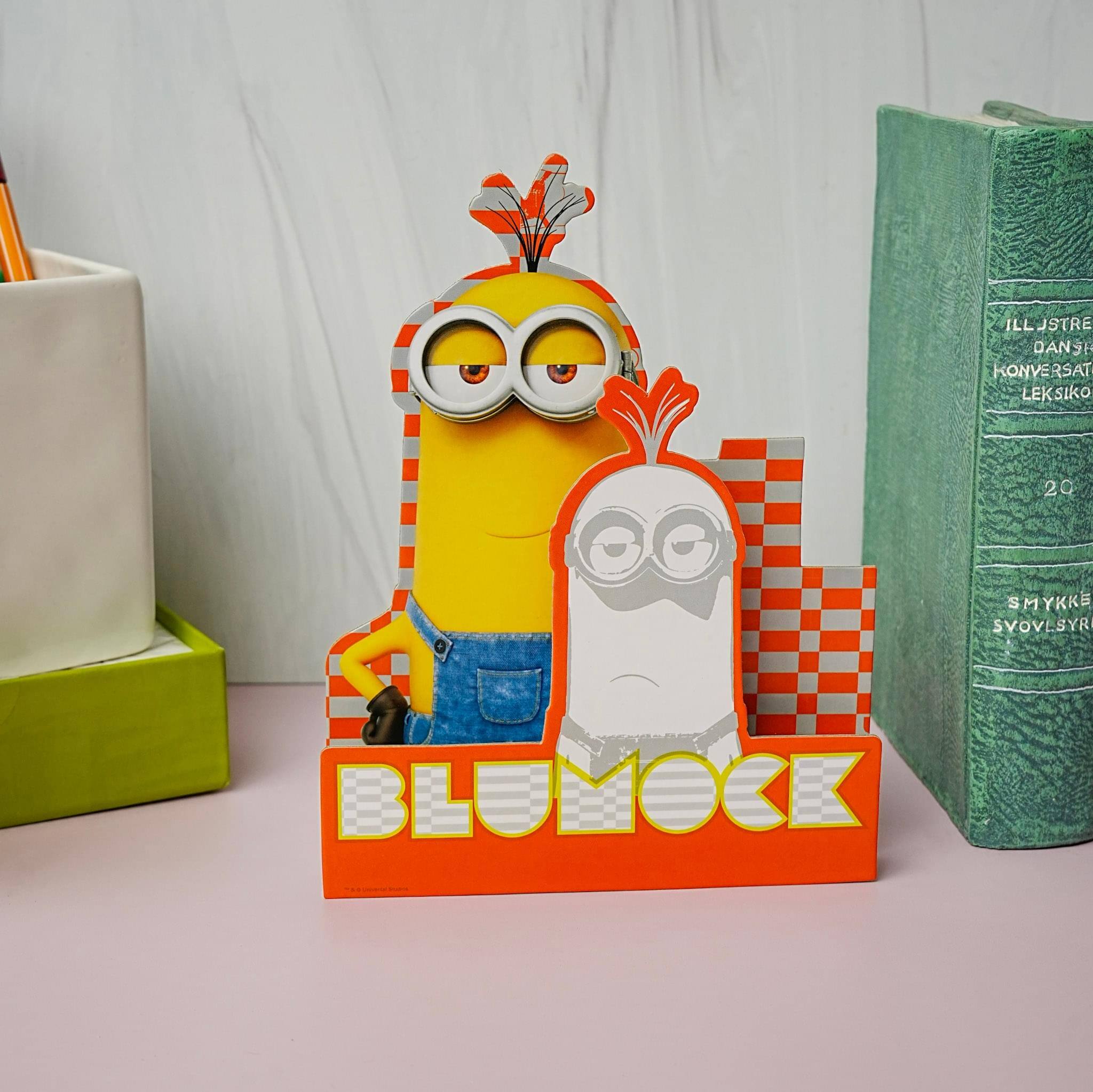 ILLUSTRE DANSE KONVERSAT LEKSIKO LEK 20 SMYKKE SVOVISYR BLUMOCK

ILLUSTRE DANSE KONVERSAT LEKSIKO LEK 20 SMYKKE SVOVISYR