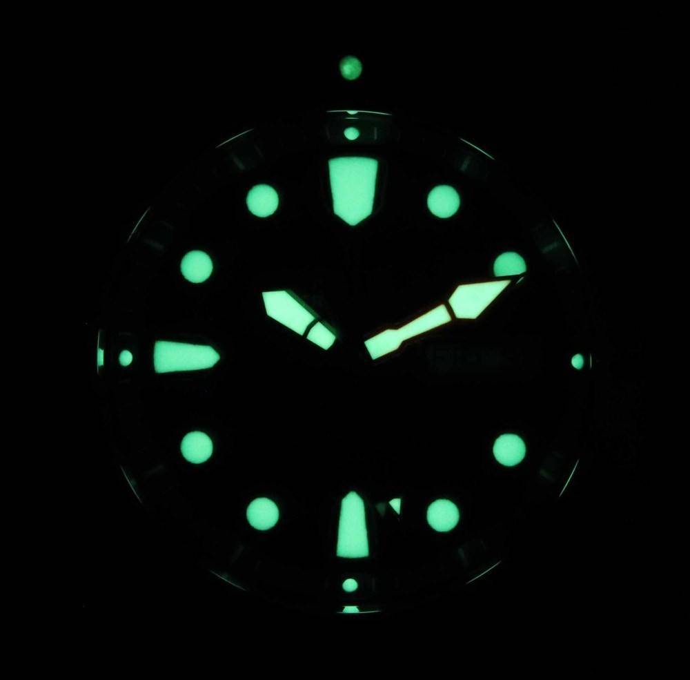 Angle. RATIO - FreeDiver Black Dial Stainless Steel Quartz 1050MD93-02V-BLK 1000M Men's Watch - Black.