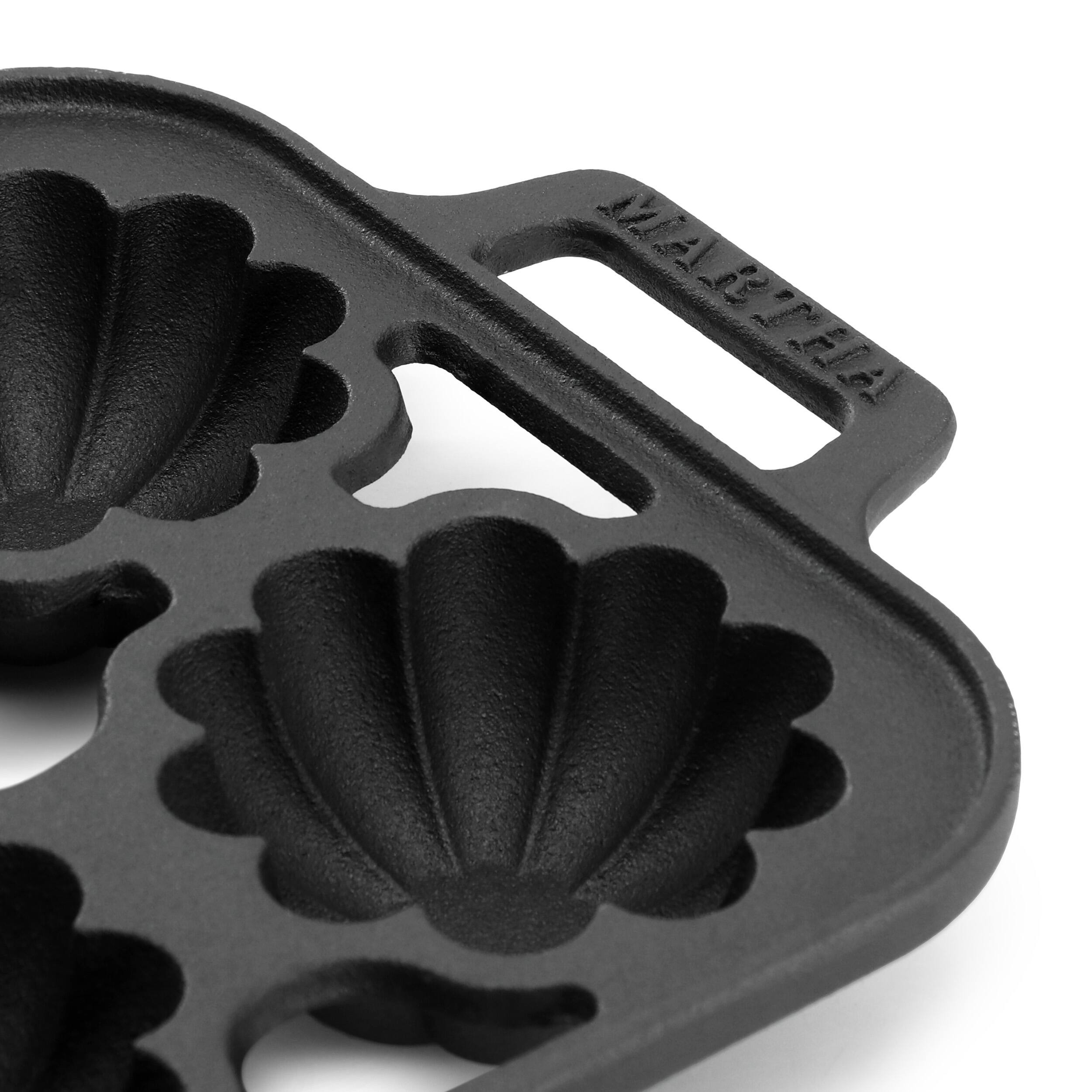 Martha by Martha Stewart 6 Cups Fluted Mold Pre seasoned Cast Iron