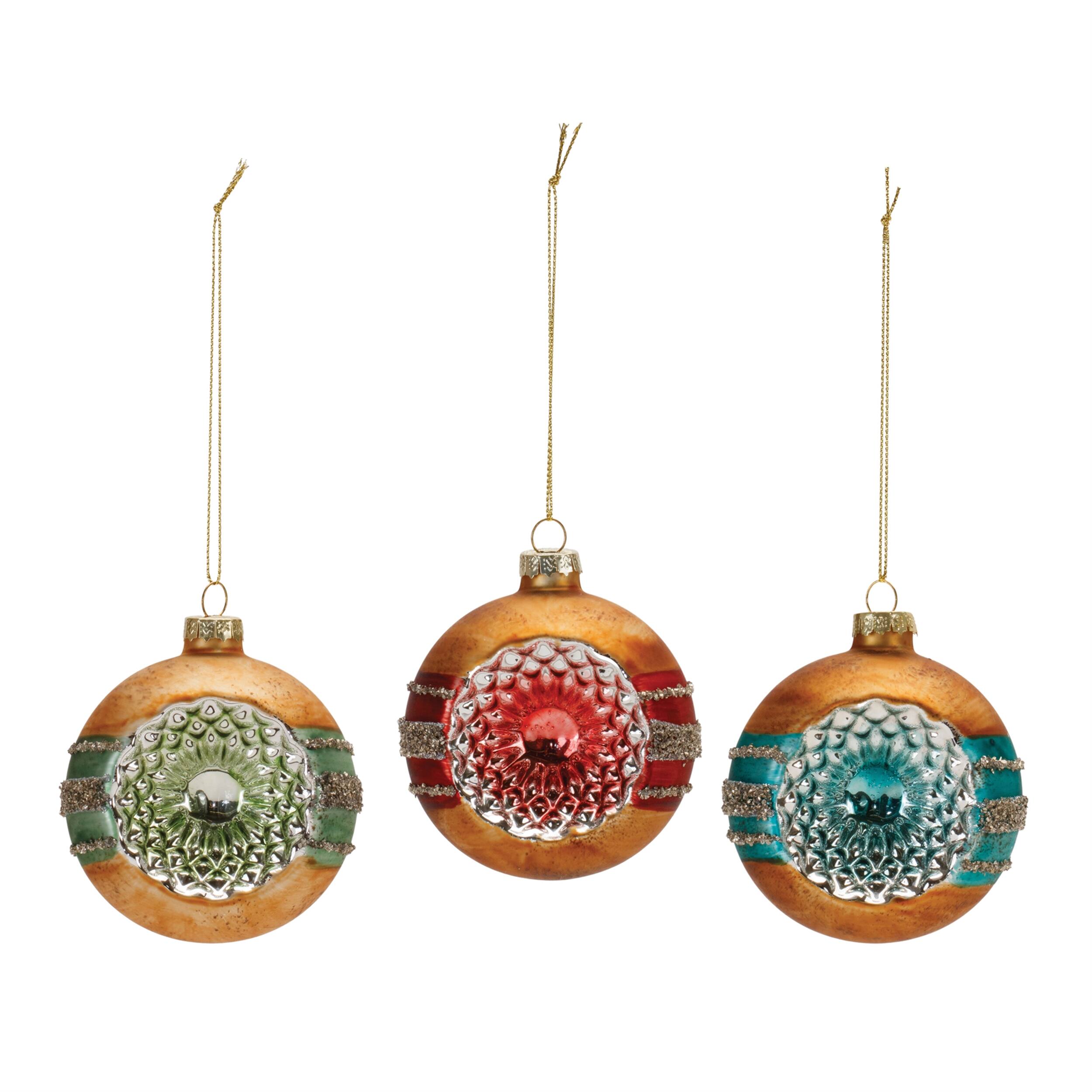 Angle. BreeBe - Glass Reflector Ball Ornament (Set of 12) - Red, Green.