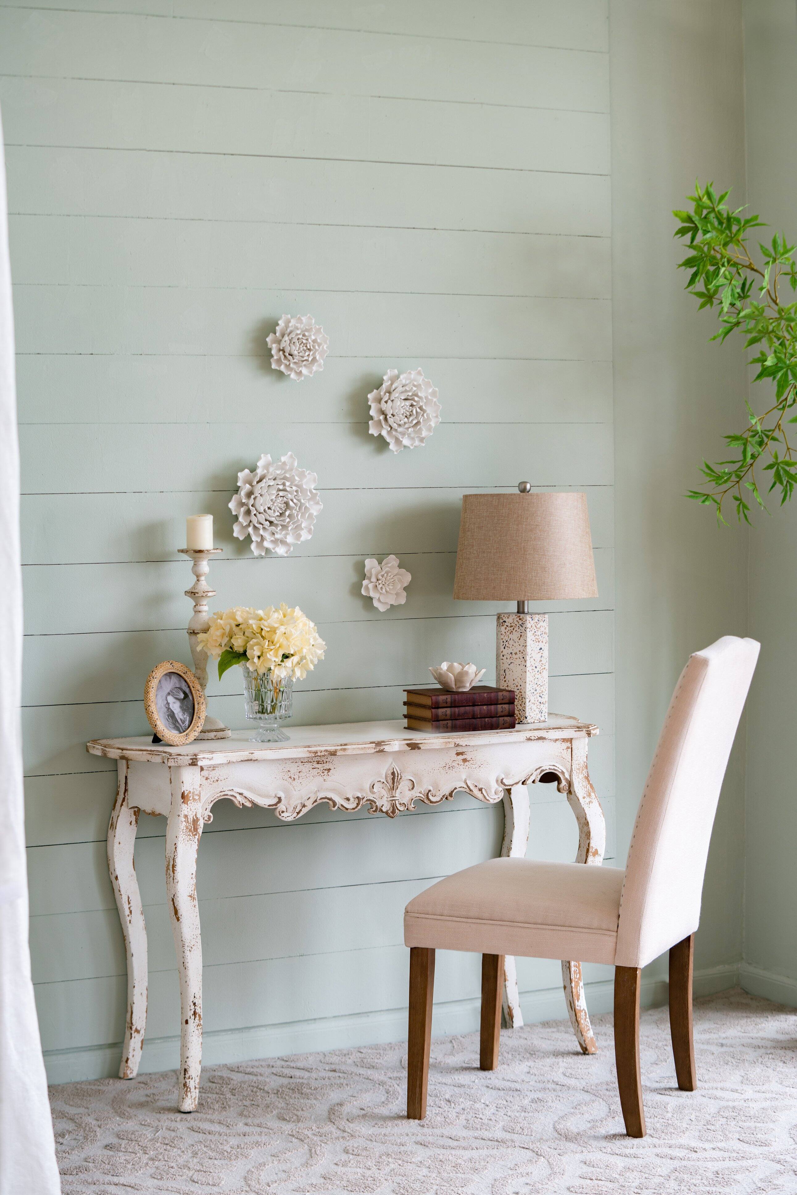 Angle. MOOSOO - 7.3" Cream Ceramic Indoor Handmade 3D Flower Wall Decor, Wall Art Sculpture for Home Office Living Room Hallway Kitchen - White.