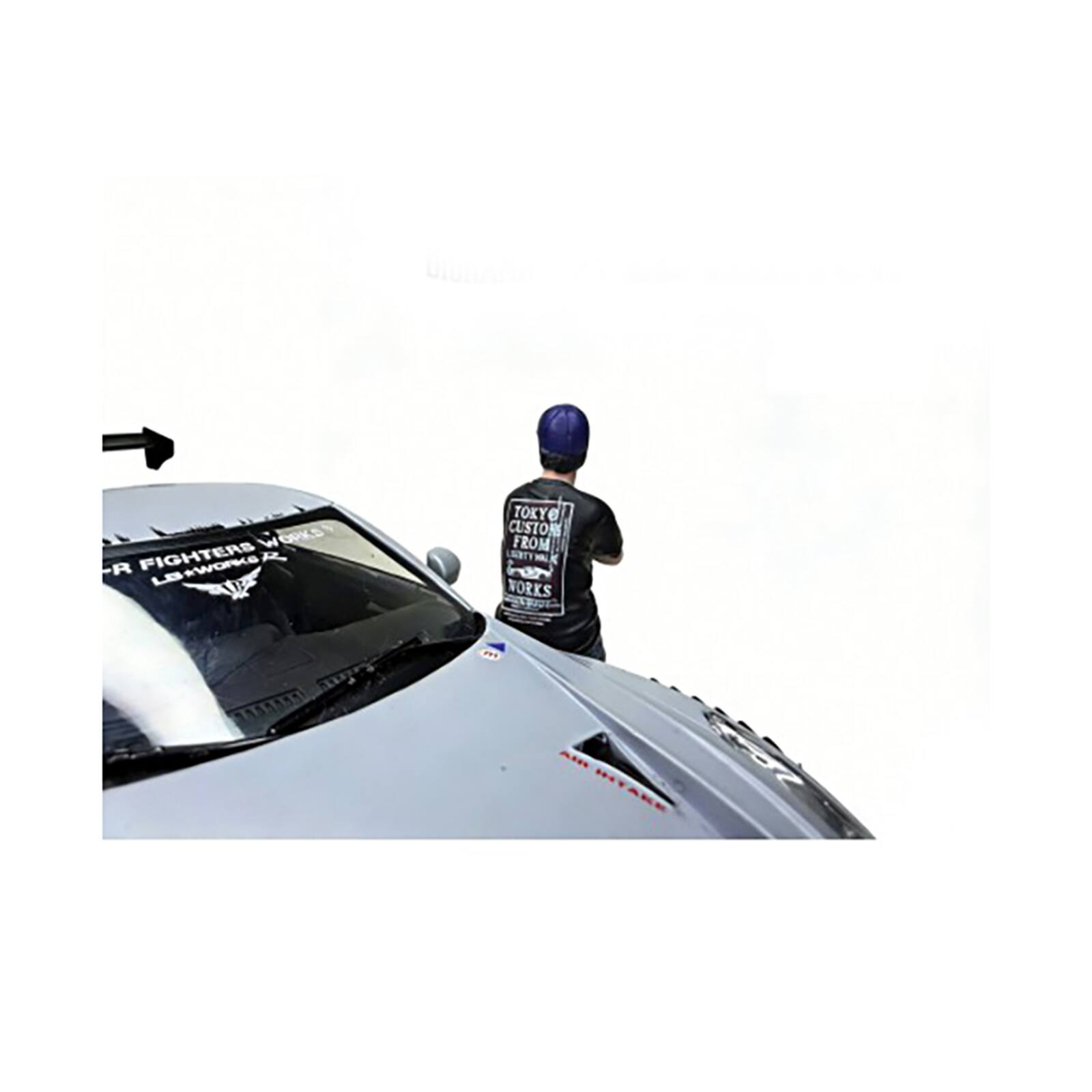 FIGHTERS WORKS *WORKS R R  
TOKYO CUSTOMS FROM - WORKS