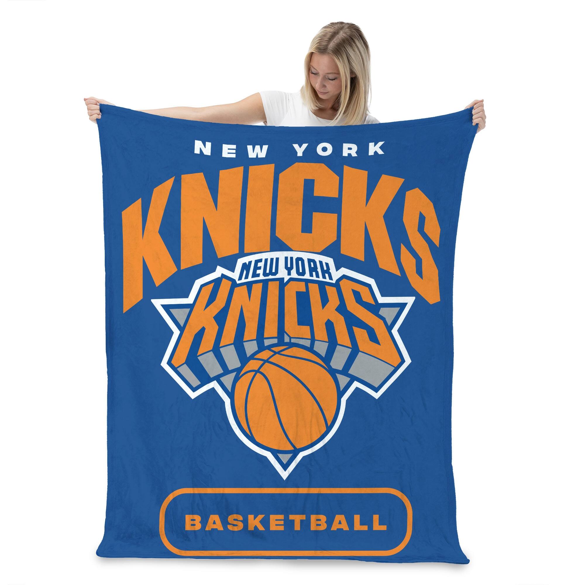 NEW YORK KNICKS  
NEW YORK  
BASKETBALL