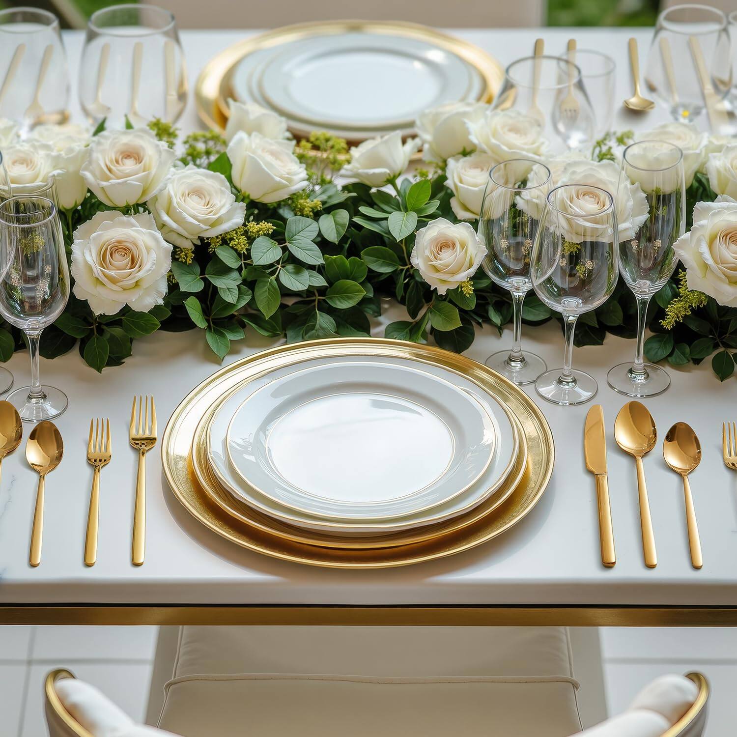 Alt View 1. Dazzed Corner - 20 Piece Flatware Cutlery Set for 4, 18/10 Stainless Steel Silverware Mirror Polished - Gold.