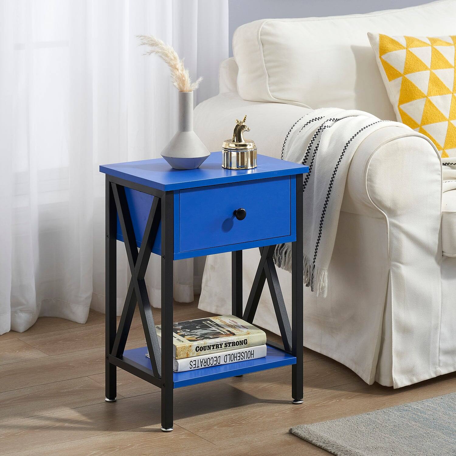 COUNTRY STRONG  
HOME DECOR  
HOME DECOR