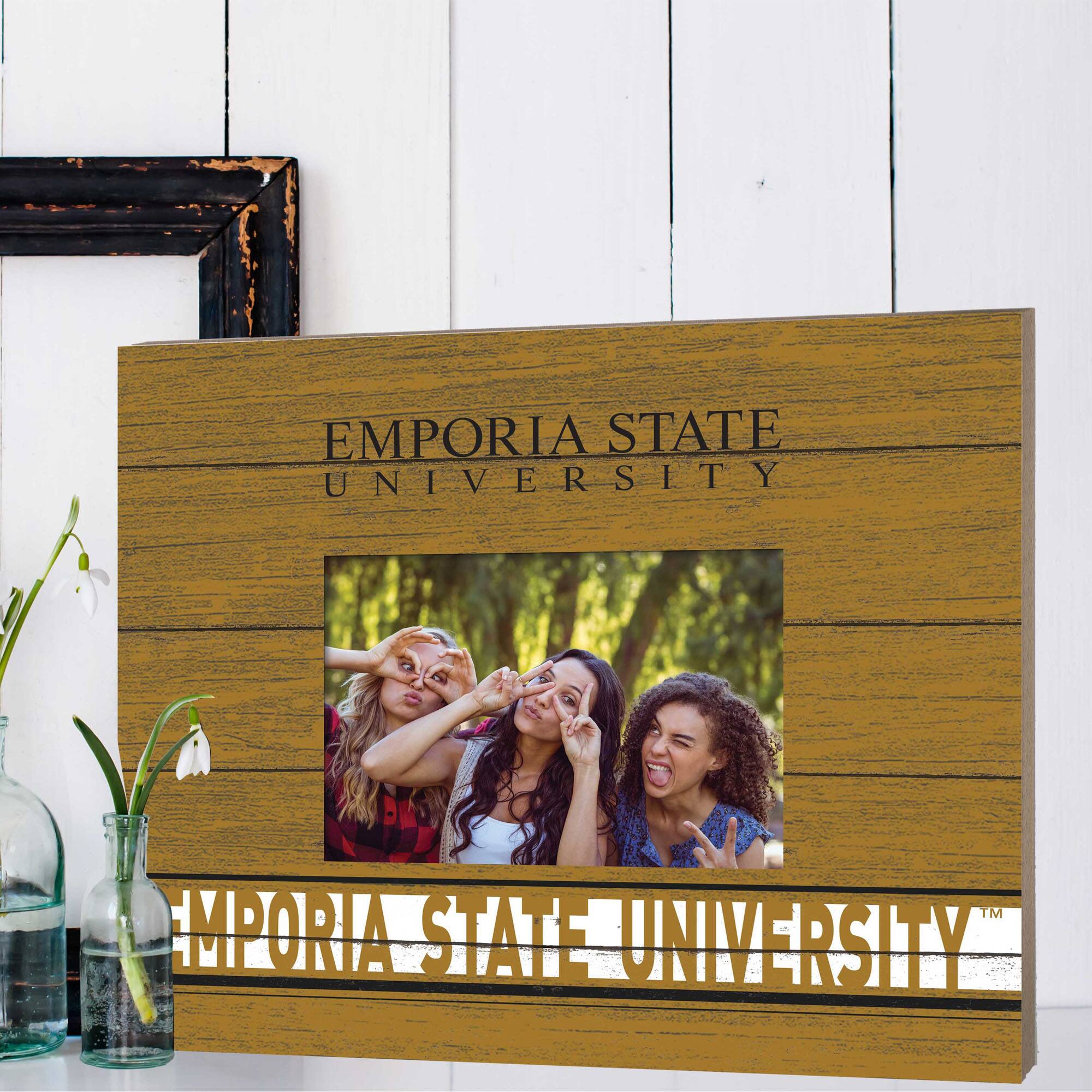 EMPORIA STATE UNIVERSITY™