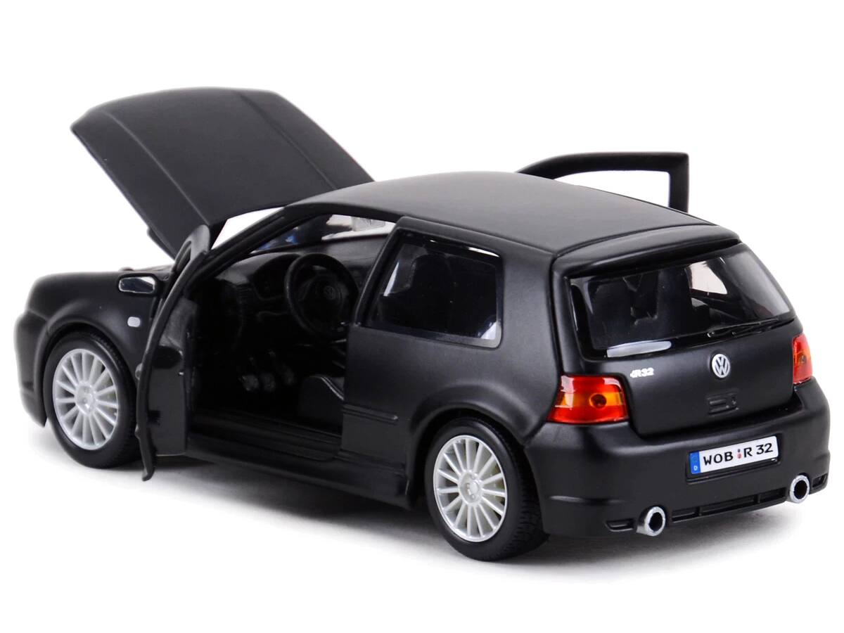 Alt View 3. Maisto - Volkswagen Golf R32 Matt Black "Special Edition" Series 1/24 Diecast Model Car by Maisto.
