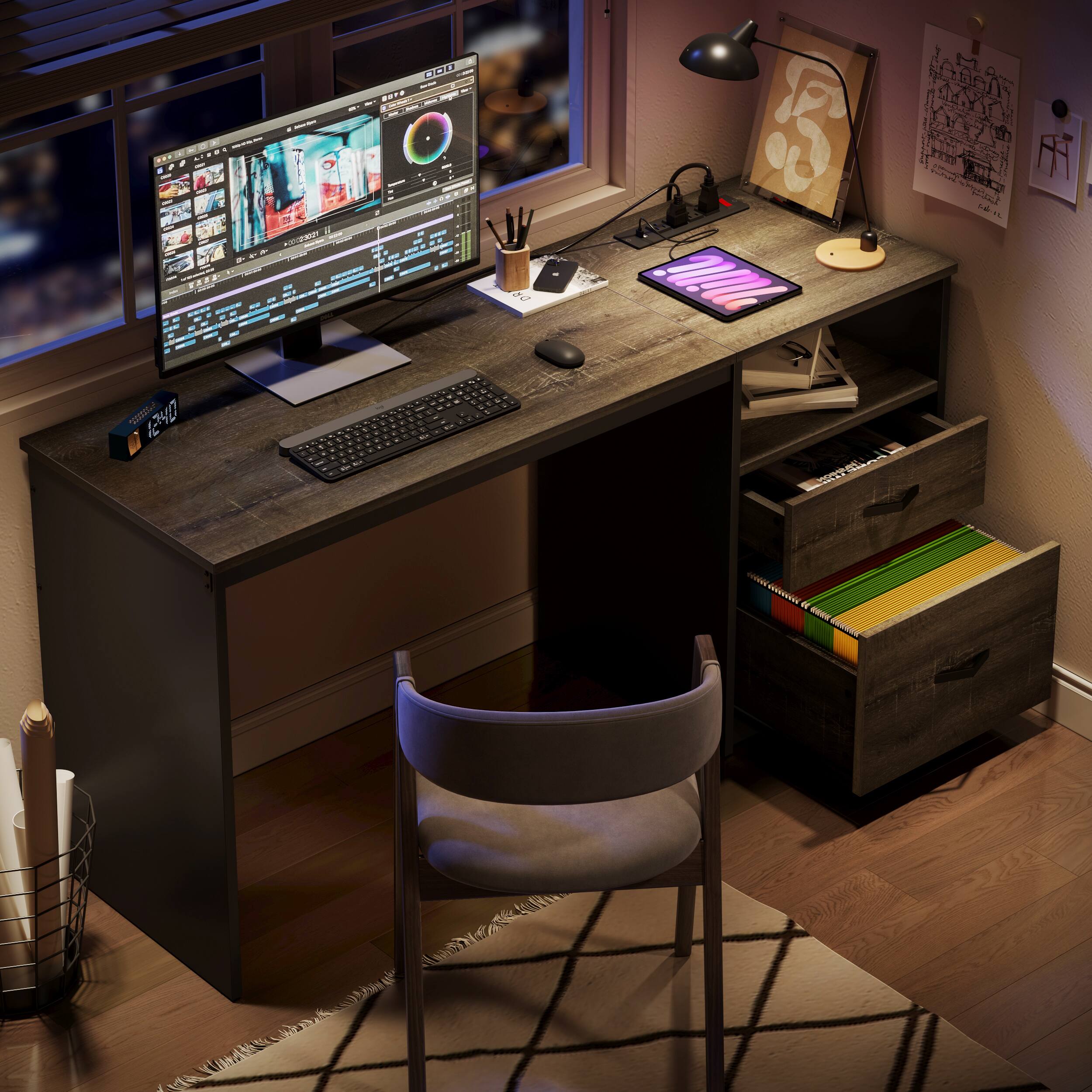 I cannot group or correct the text as it does not appear to be related to the image. The image shows a desk with a computer, keyboard, mouse, and a chair. There are also books and a cup on the desk.