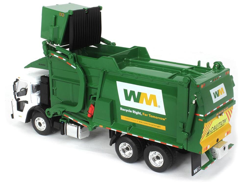 WM Recycle Right, For Tomorrow wm.com/recycleright  
WM CAUTION
