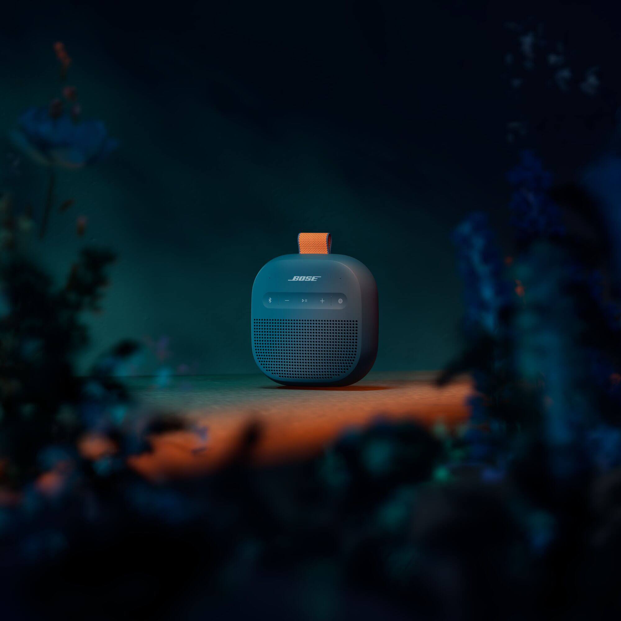 The text on the image is:

"JBL"