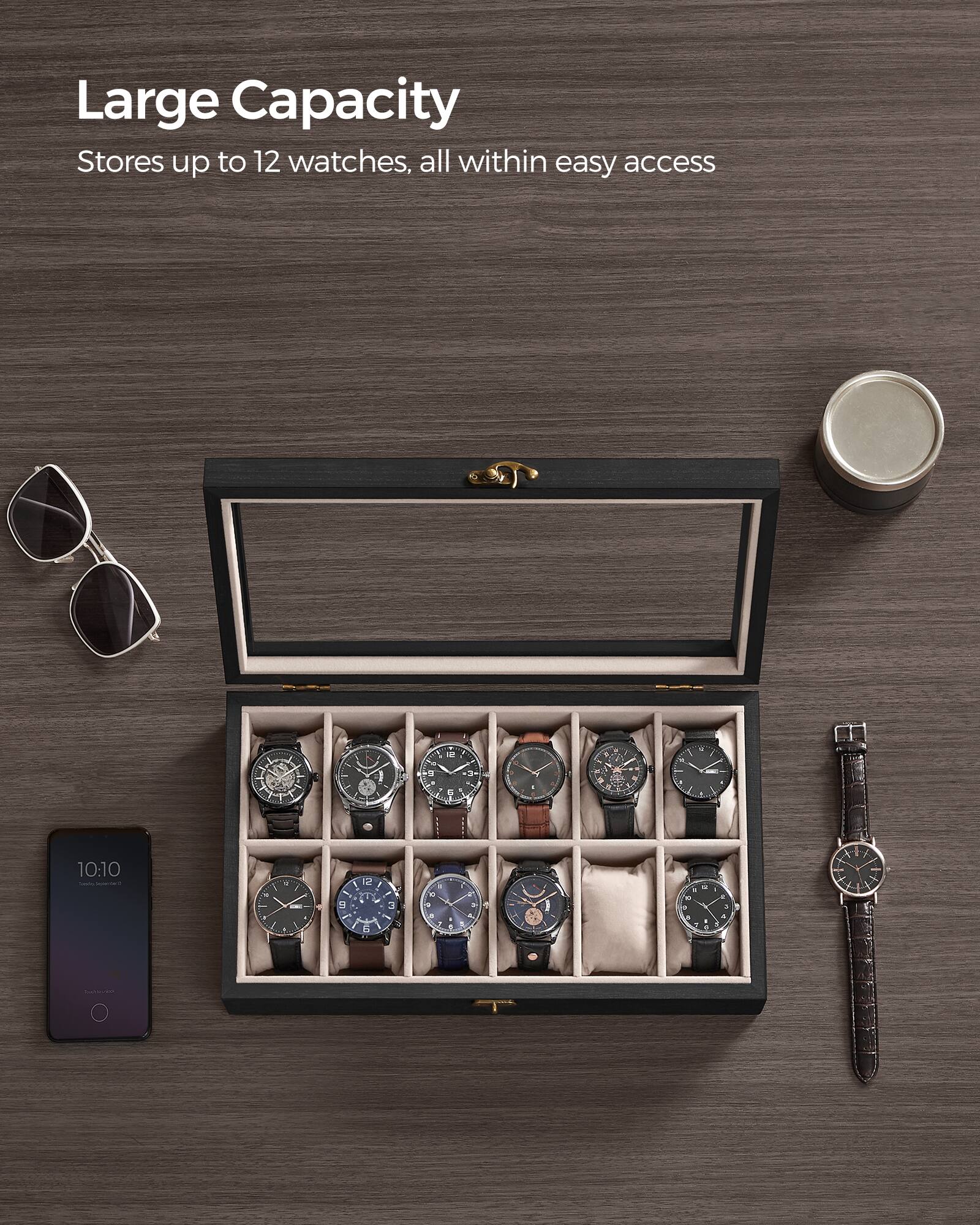 Large Capacity  
Stores up to 12 watches, all within easy access